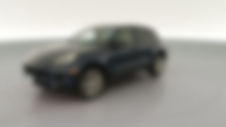 2018 Porsche Macan vehicle photo