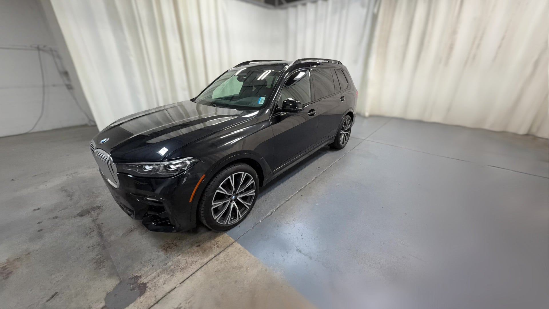 2019 BMW X7 vehicle photo
