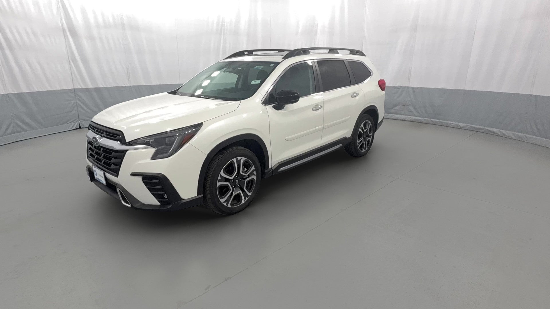 2024 Subaru Ascent vehicle photo