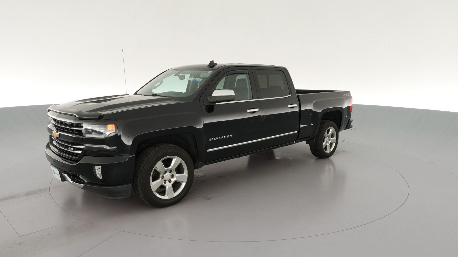 2018 Chevrolet Silverado 1500 Crew Cab vehicle photo