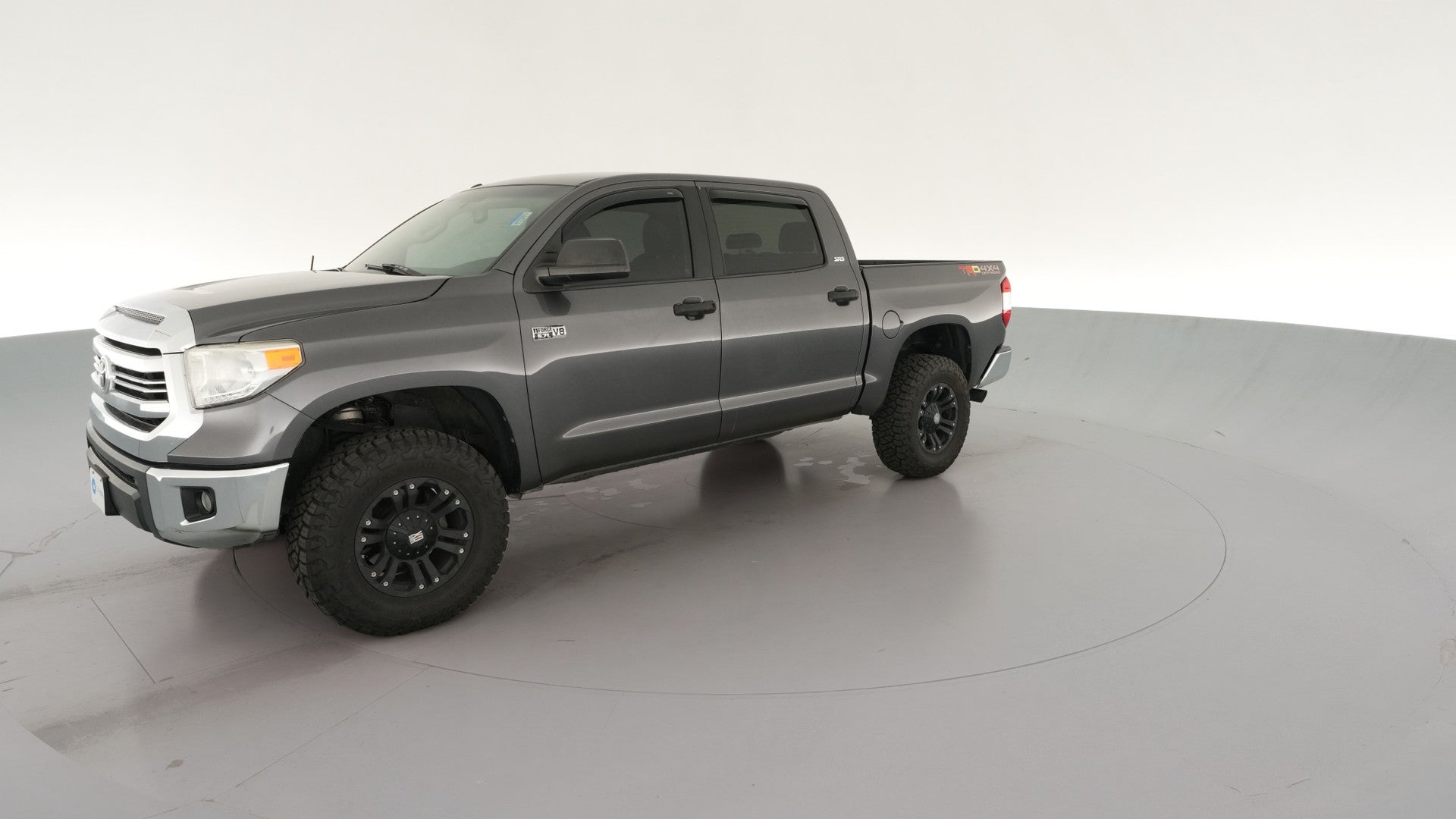 2017 Toyota Tundra CrewMax vehicle photo