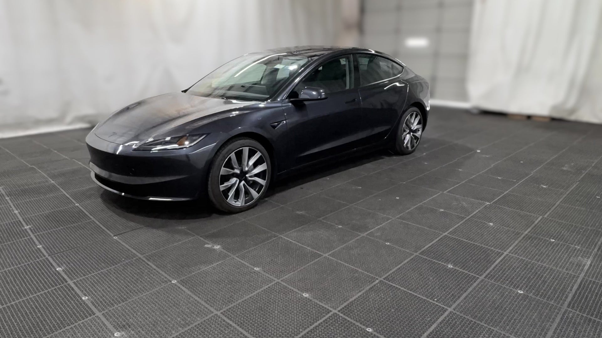 2025 Tesla Model 3 vehicle photo