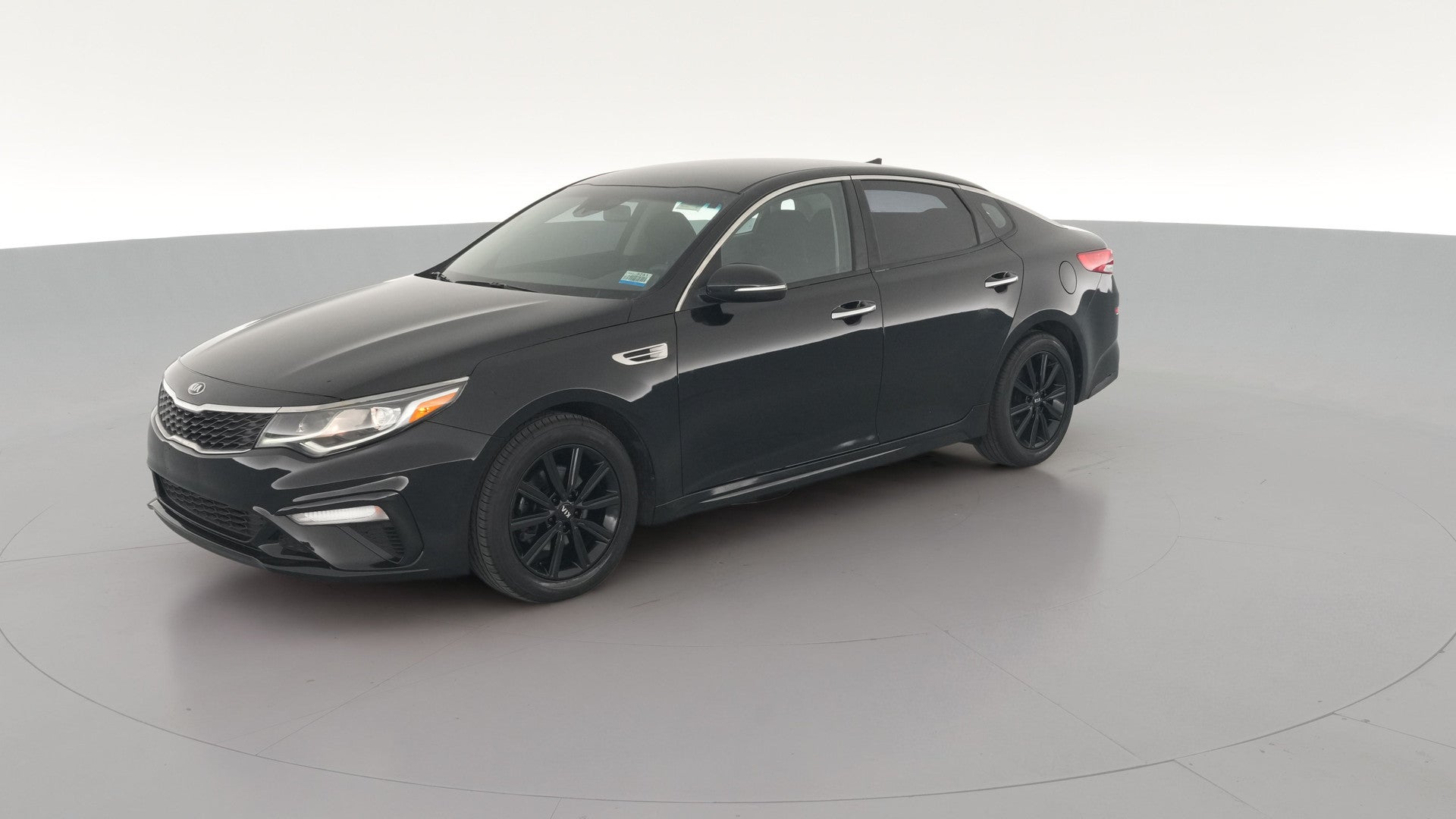 2019 Kia Optima vehicle photo