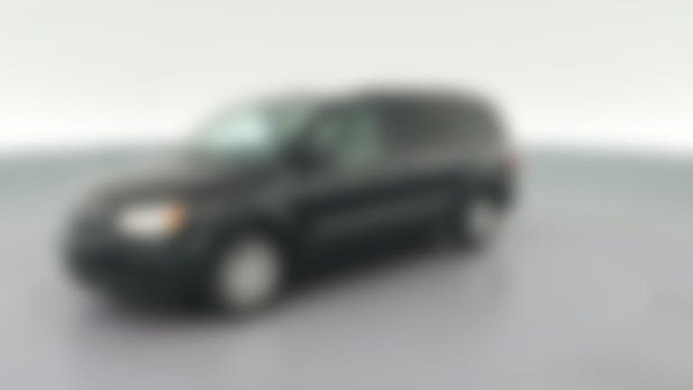 2015 Chrysler Town & Country vehicle photo