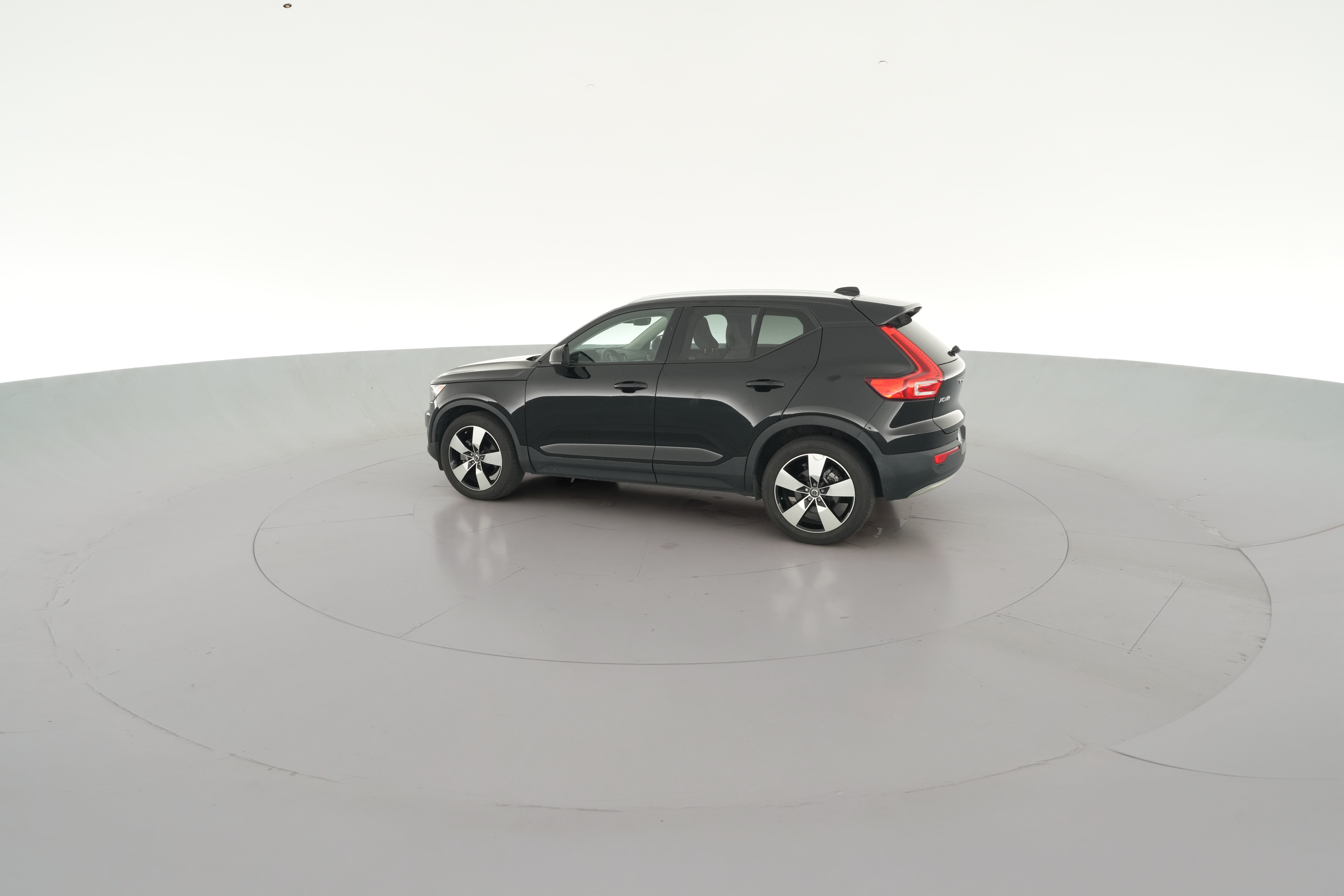 2021 Volvo XC40 Momentum - Photo 29