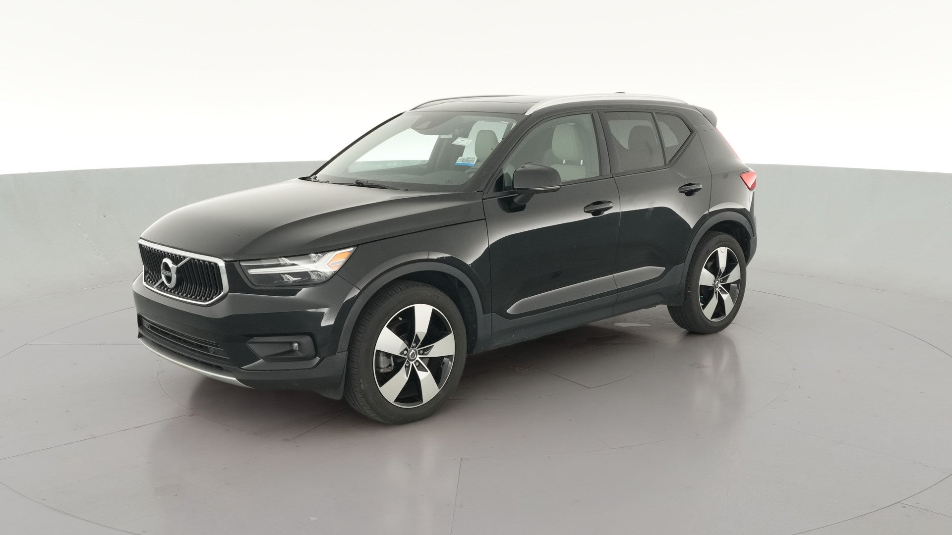 2021 Volvo XC40 vehicle photo