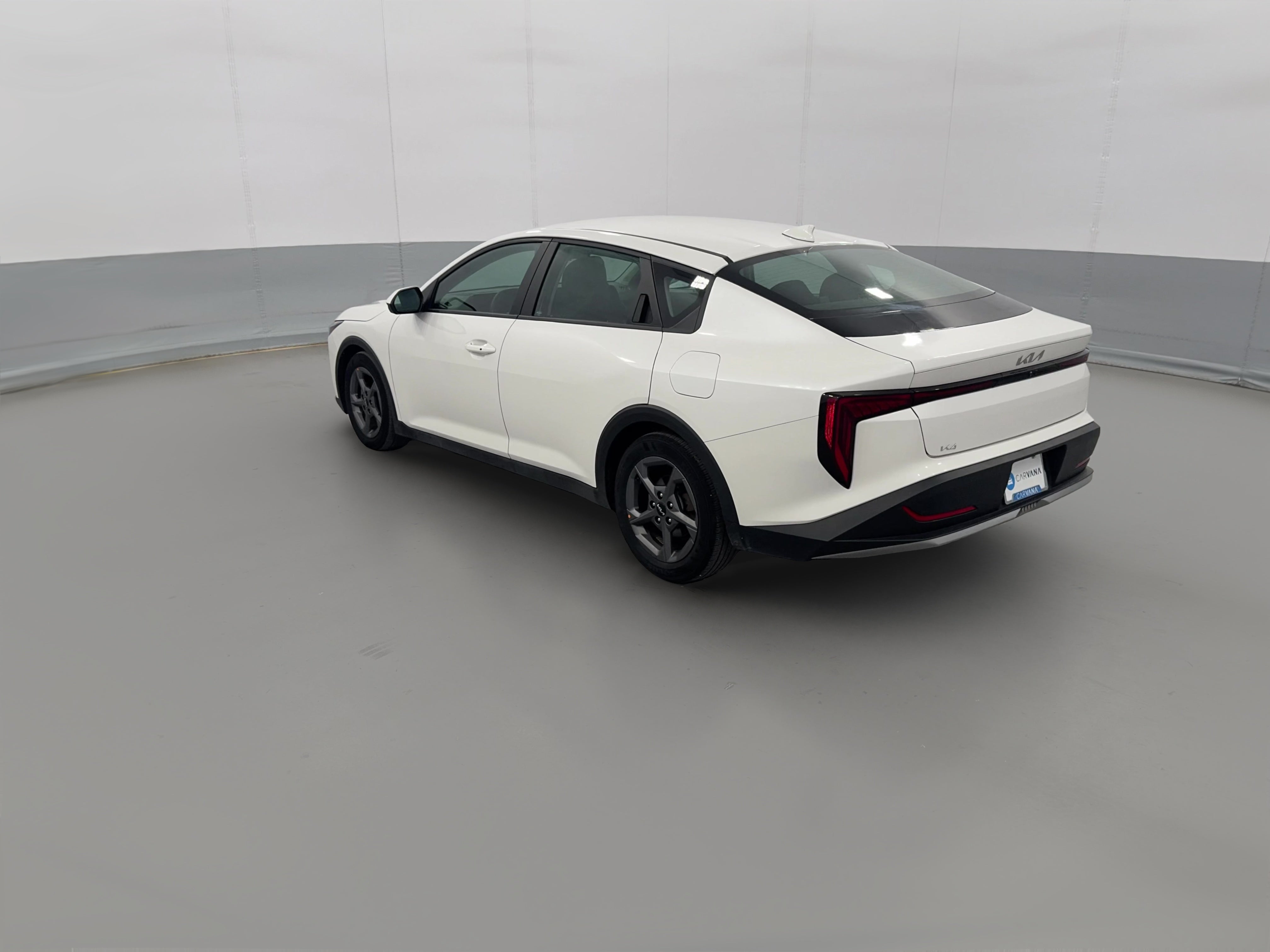 2025 Kia K4 LXS - Photo 28