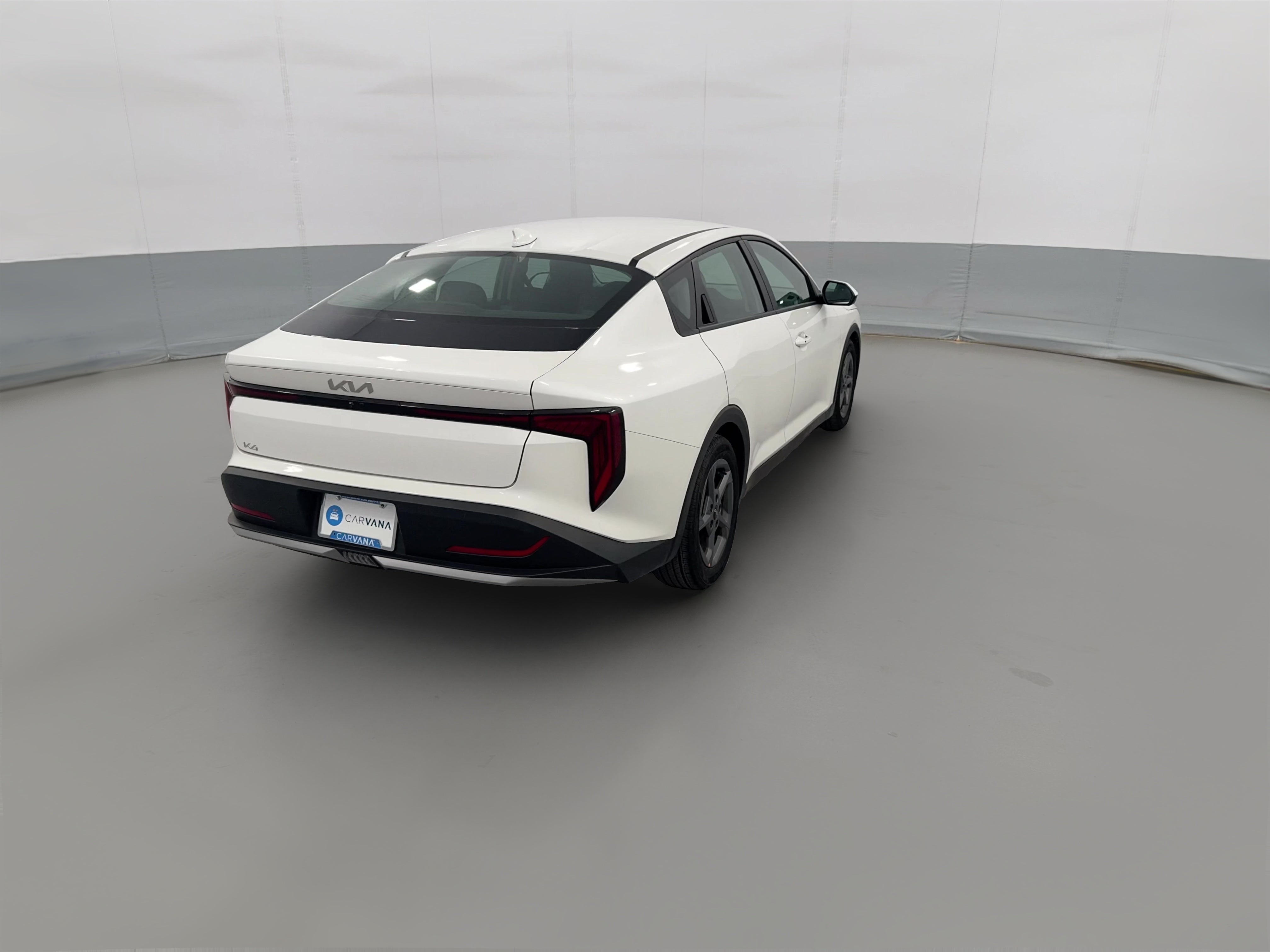 2025 Kia K4 LXS - Photo 31