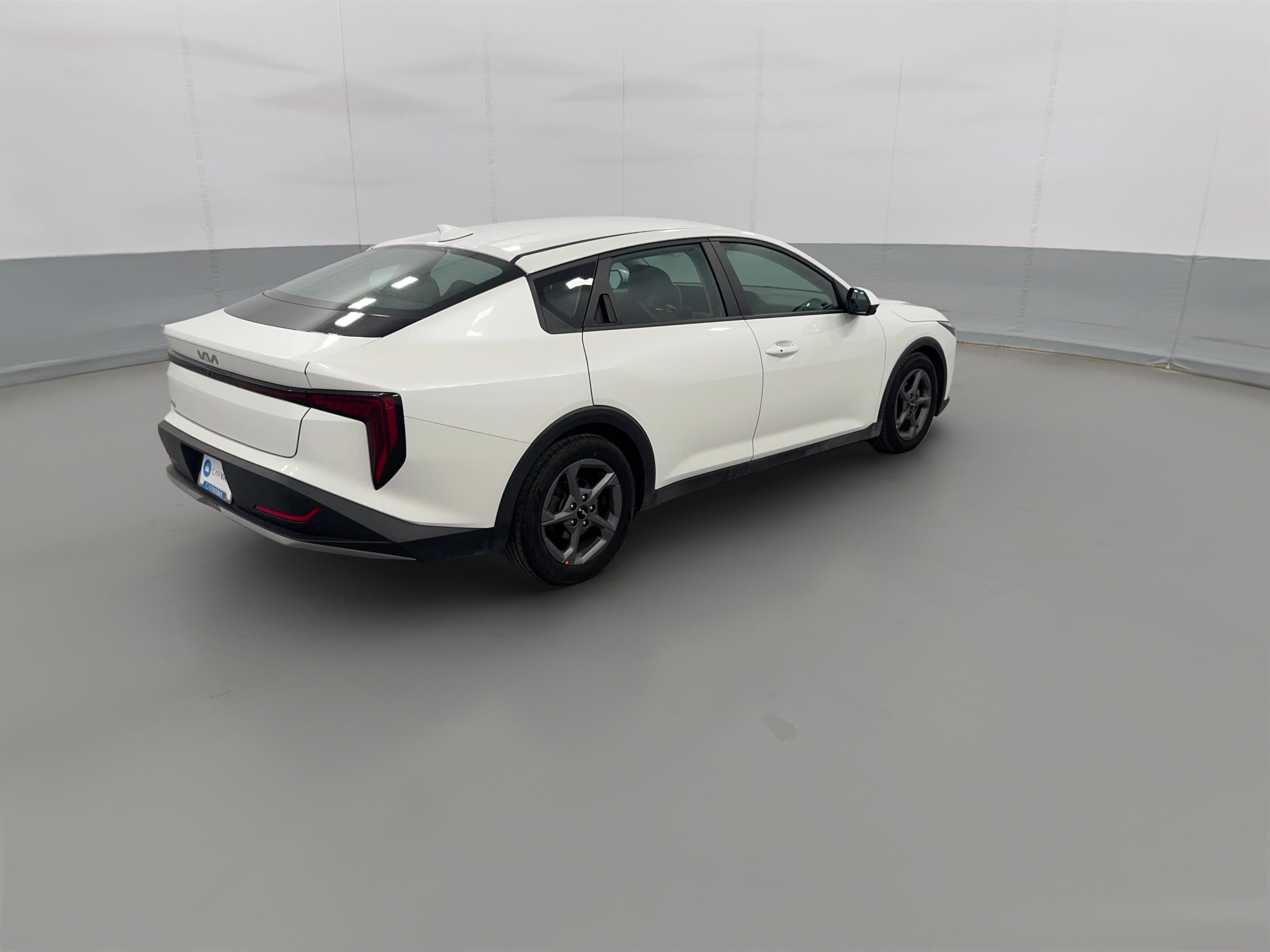 2025 Kia K4 LXS - Photo 32