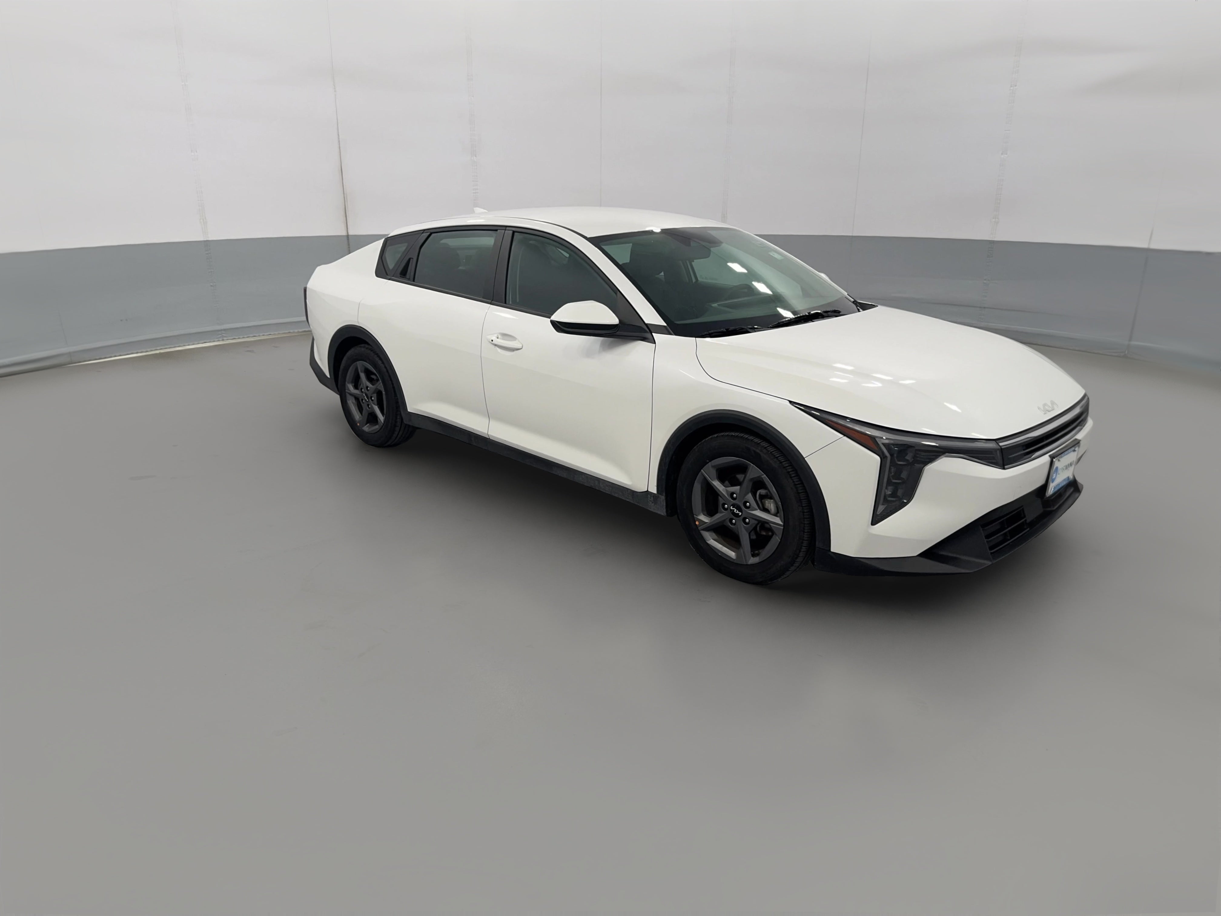 2025 Kia K4 LXS - Photo 36