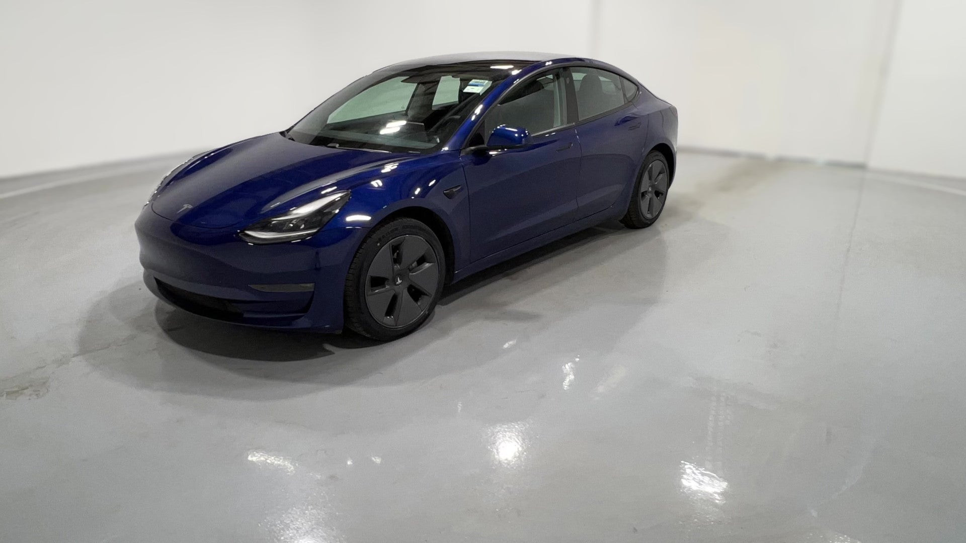 2021 Tesla Model 3 vehicle photo