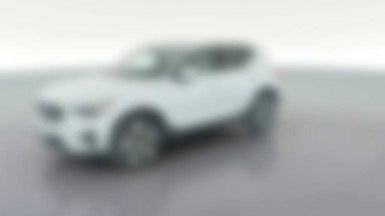 2024 Volvo XC40 vehicle photo