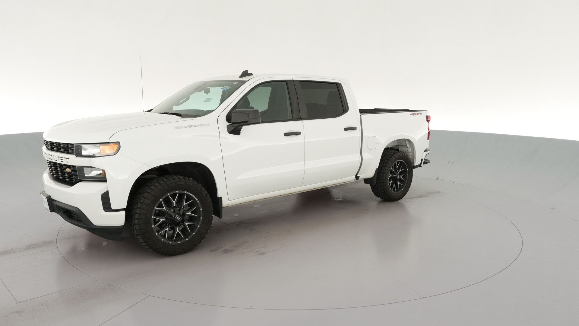 2022 Chevrolet Silverado 1500 Limited Crew Cab vehicle photo