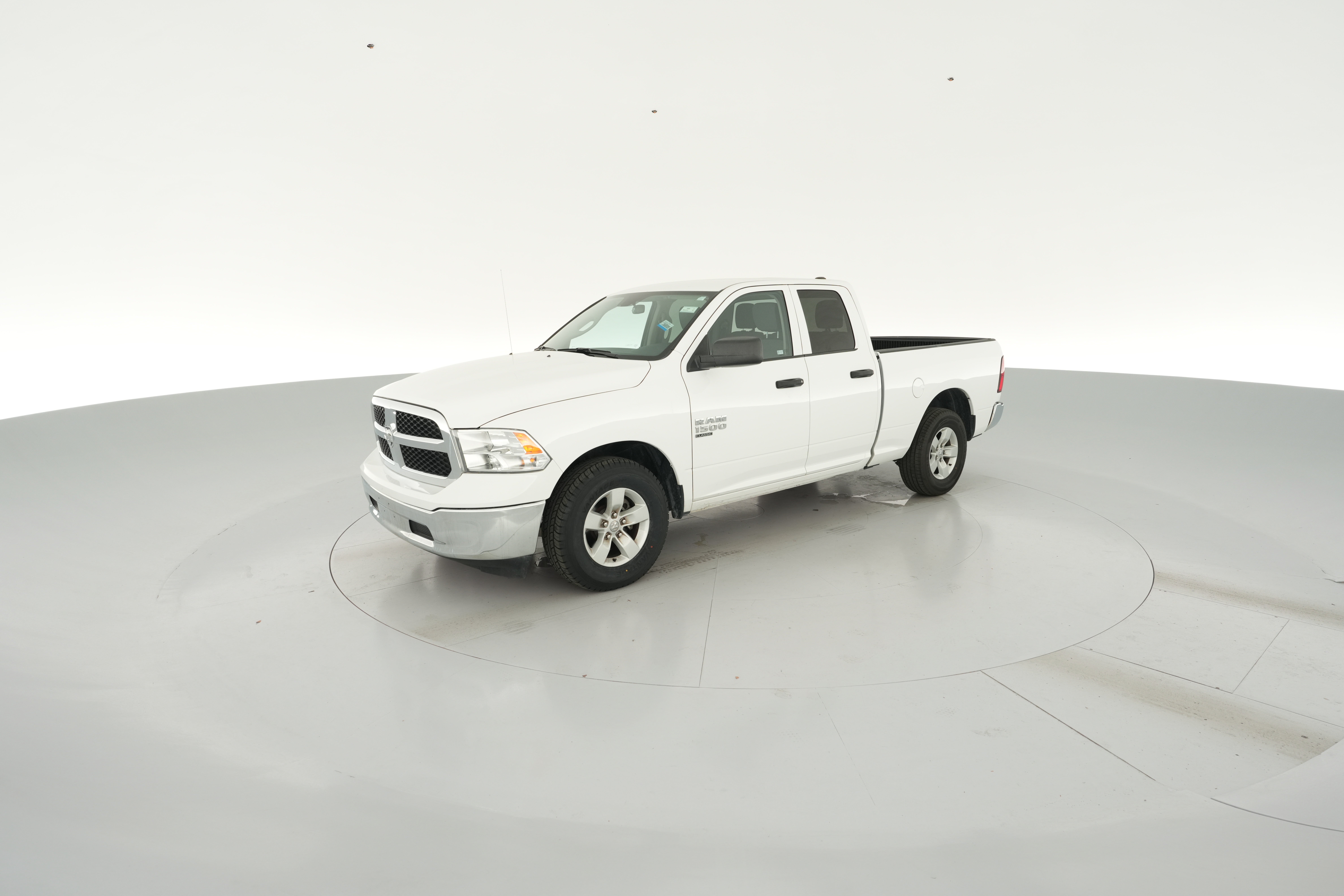 2024 RAM Ram 1500 Classic SLT - Photo 17