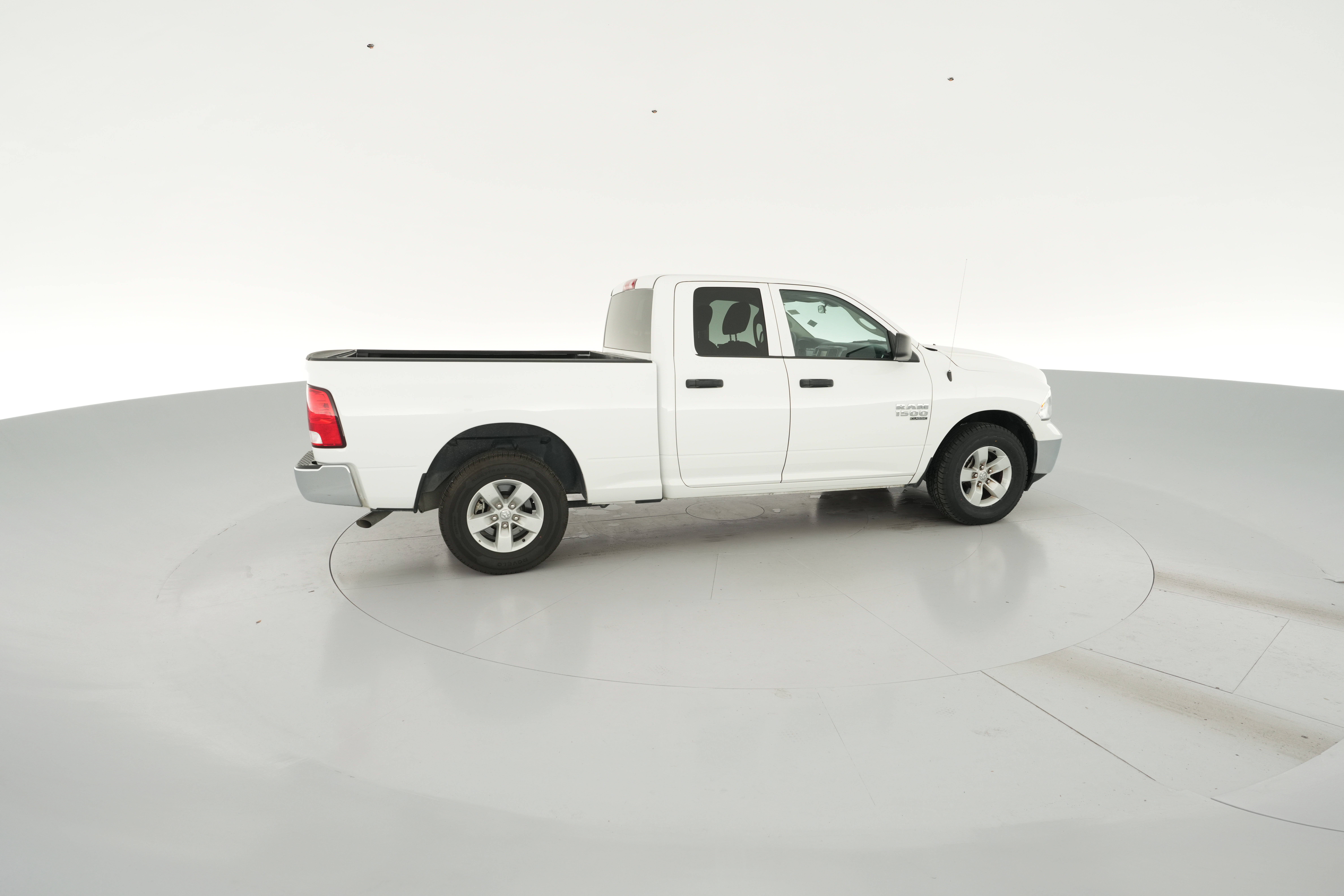 2024 RAM Ram 1500 Classic SLT - Photo 26