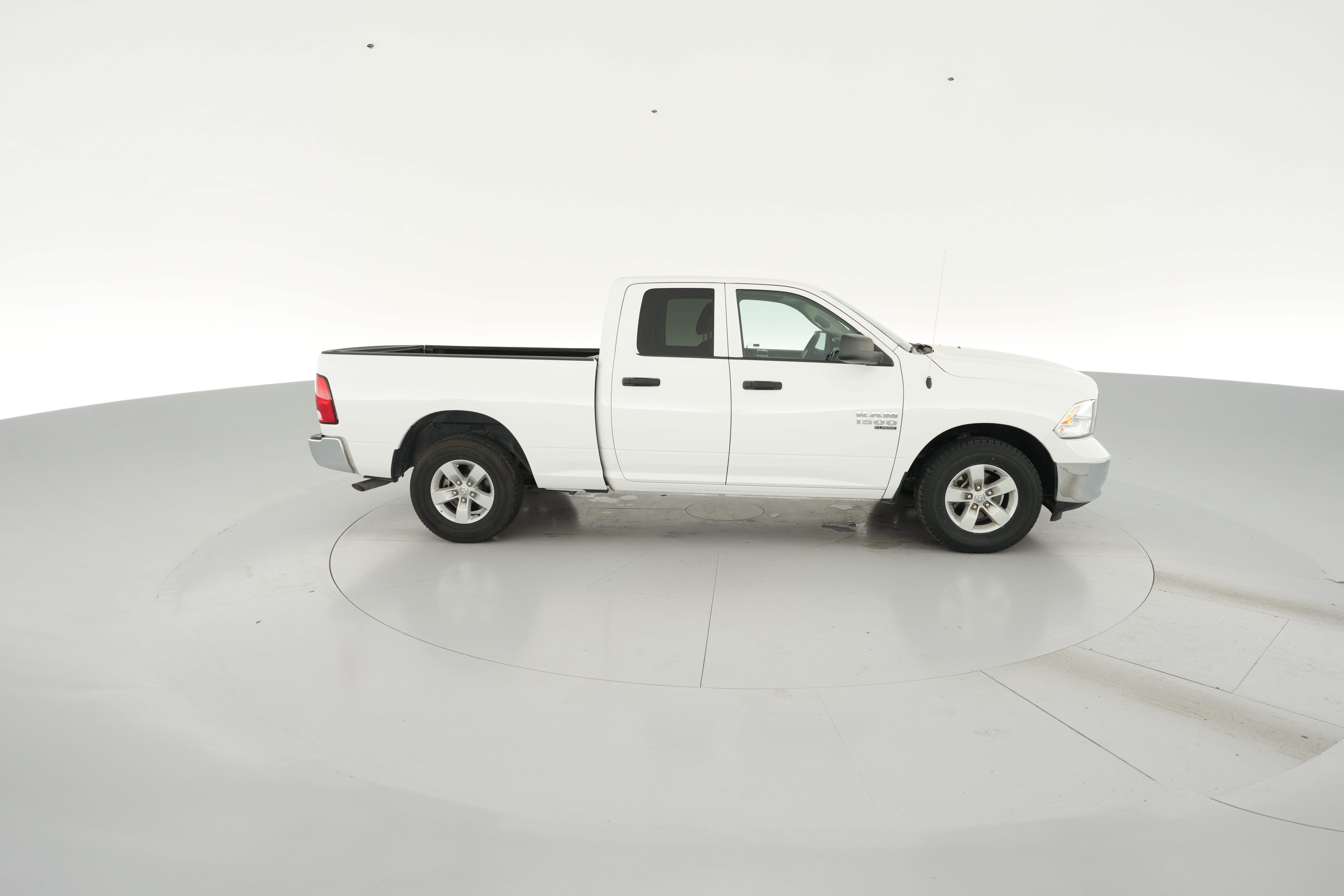 2024 RAM Ram 1500 Classic SLT - Photo 27