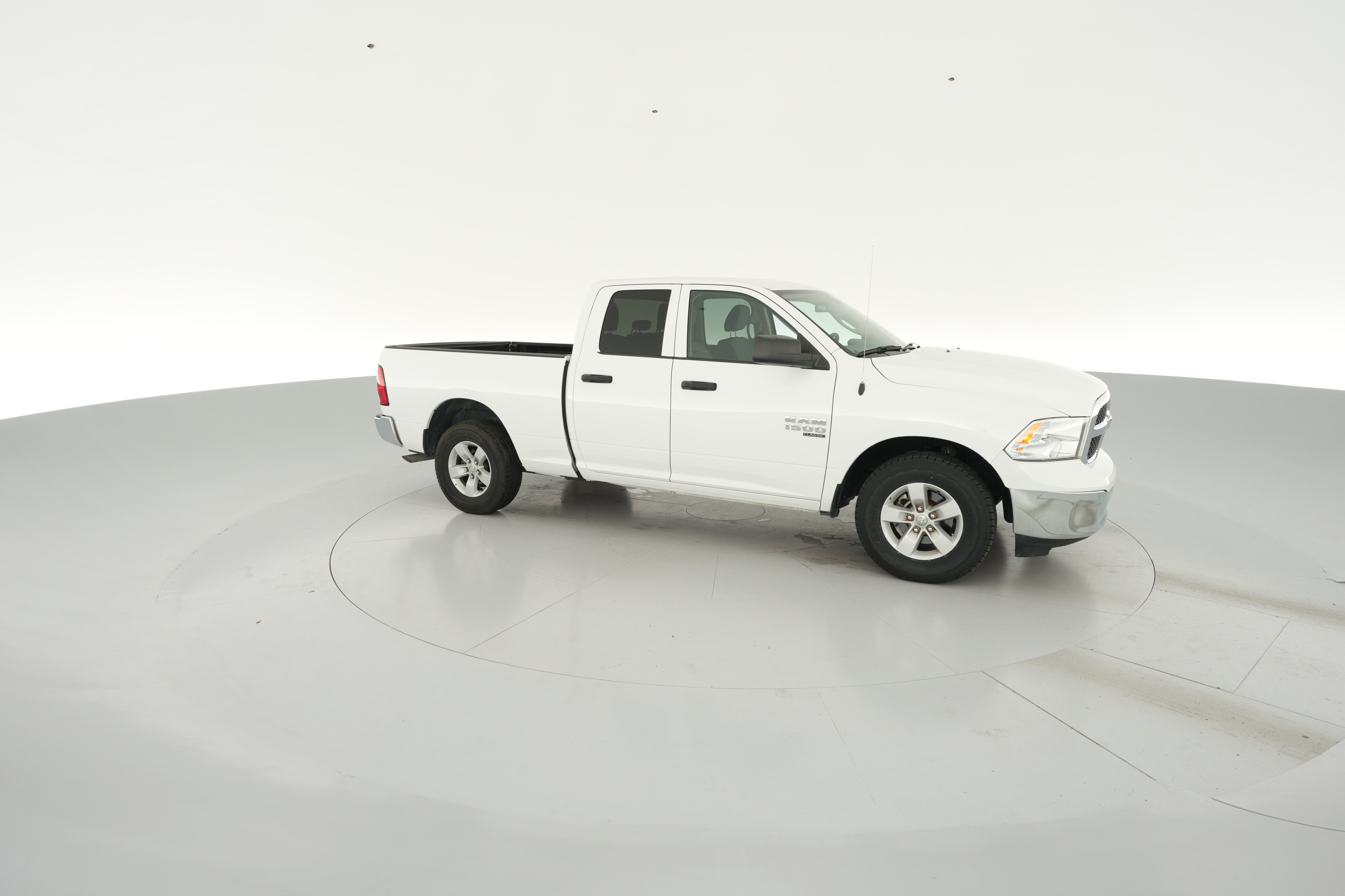 2024 RAM Ram 1500 Classic SLT - Photo 28