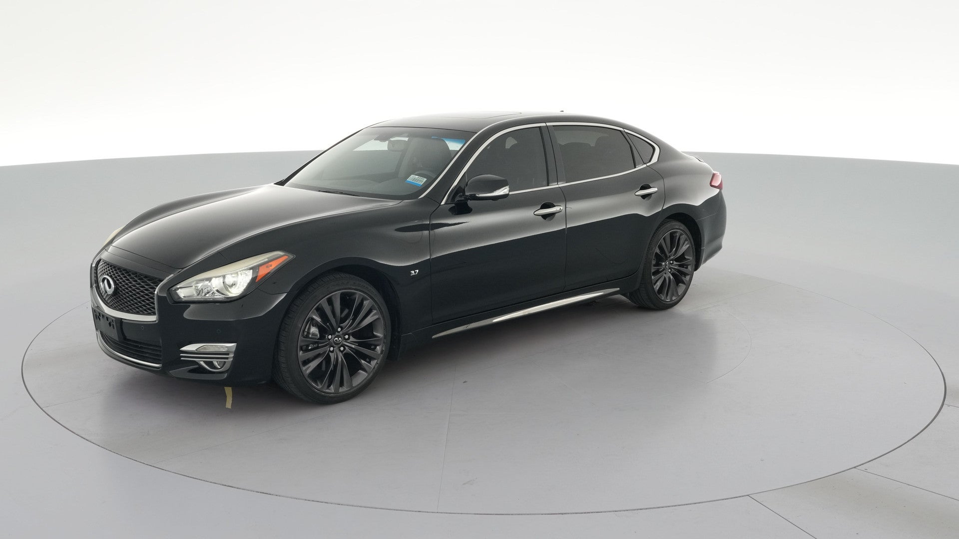 2019 INFINITI Q70 vehicle photo