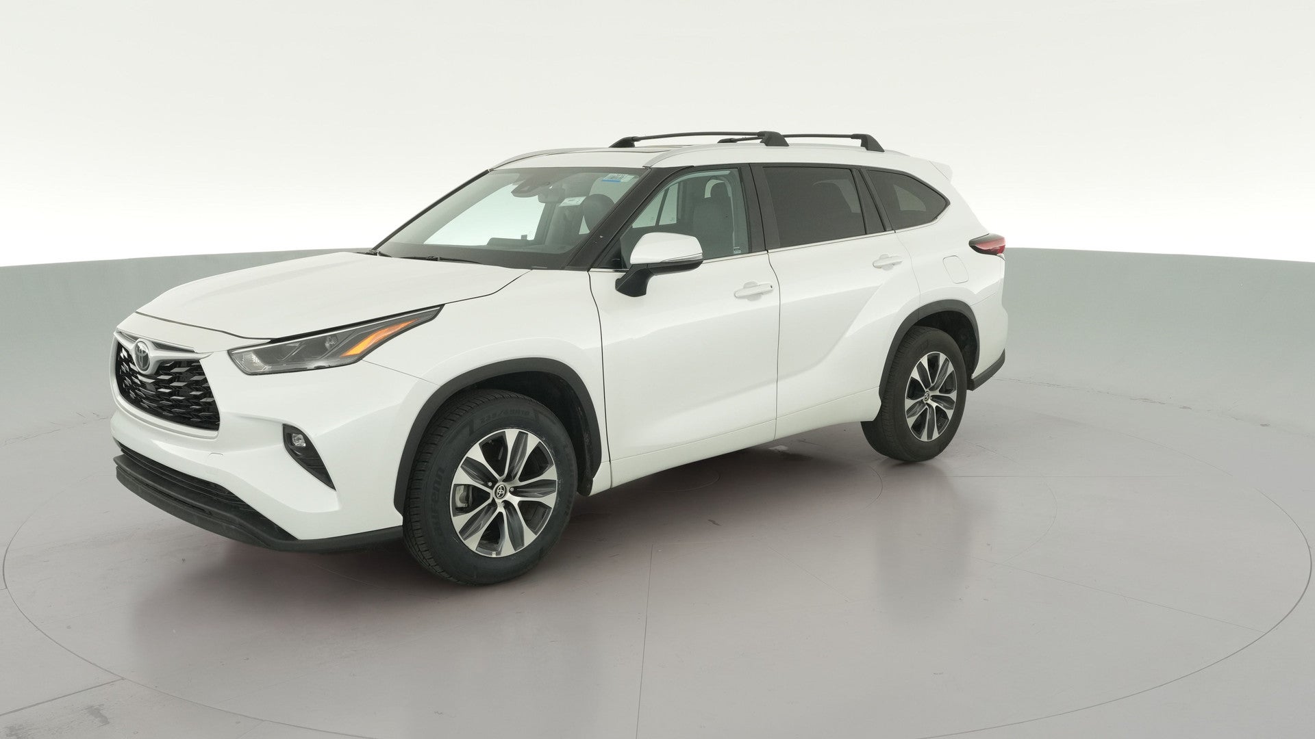 2024 Toyota Highlander vehicle photo