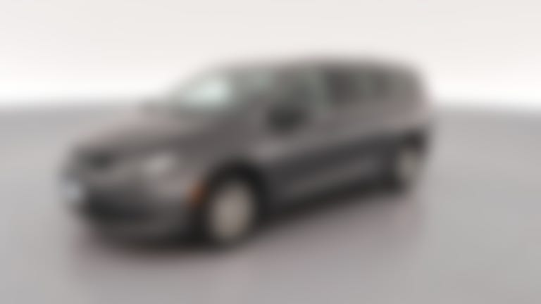 2021 Chrysler Voyager vehicle photo