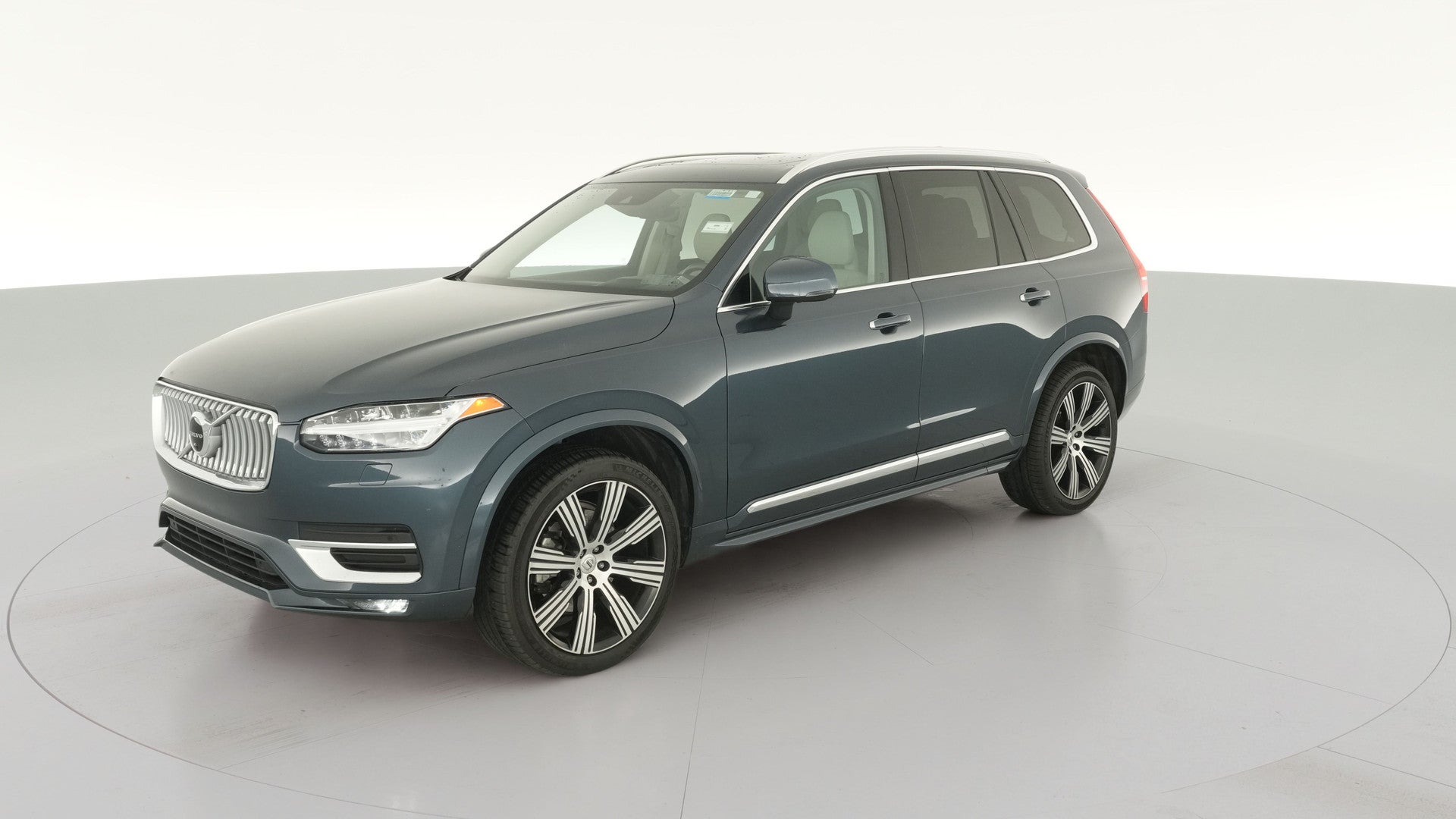 2022 Volvo XC90 vehicle photo