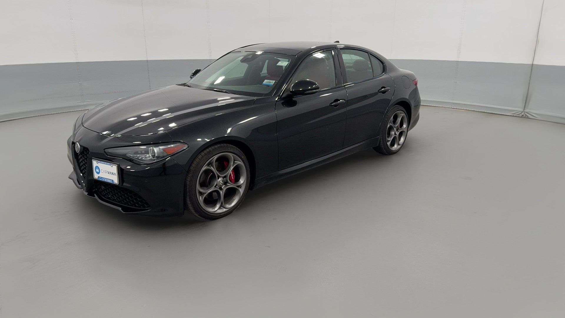 2022 Alfa Romeo Giulia vehicle photo