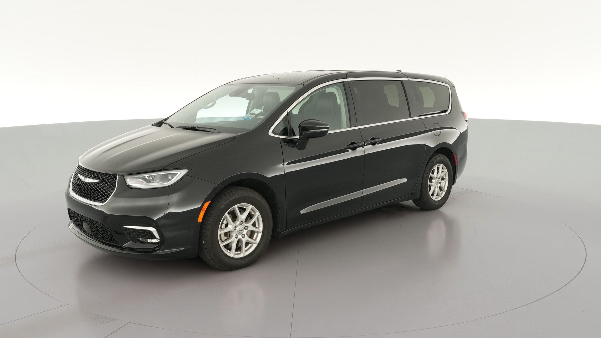 2024 Chrysler Pacifica vehicle photo