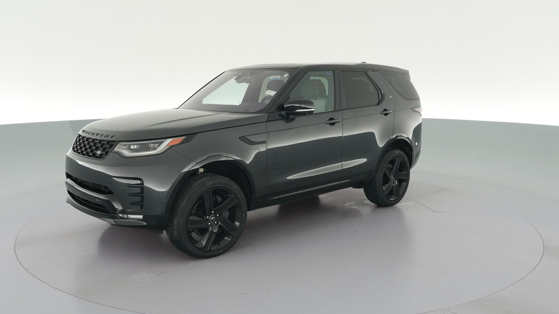 2023 Land Rover Discovery vehicle photo