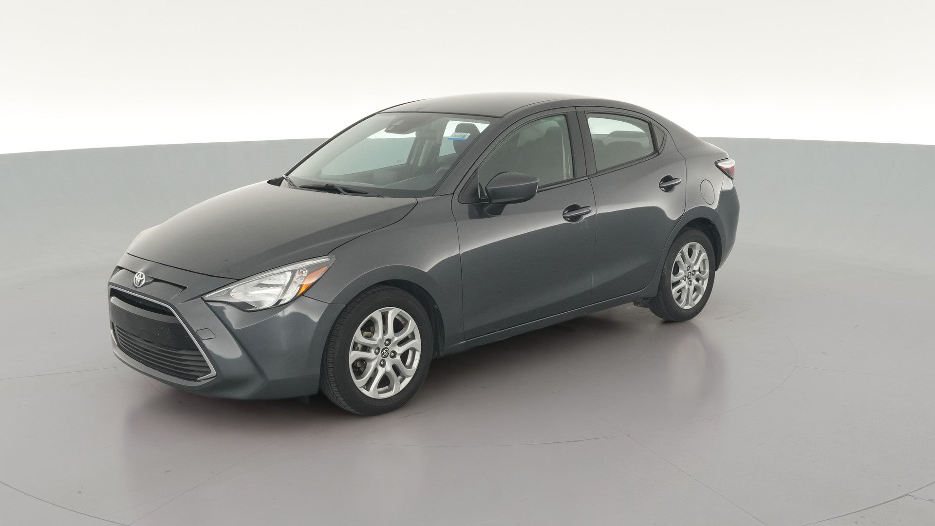 2018 Toyota Yaris iA vehicle photo