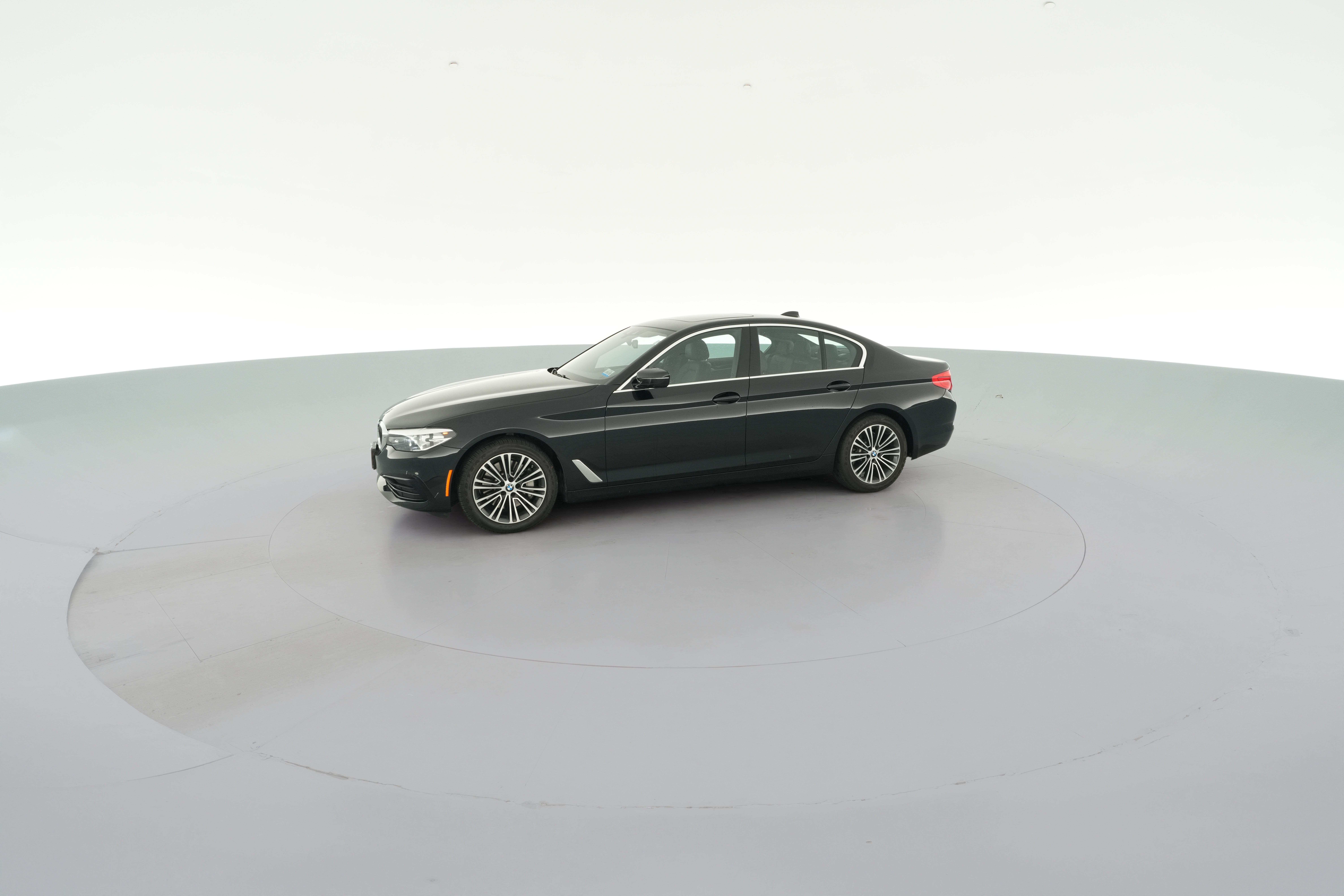 2019 BMW 5 Series 530i - Photo 29