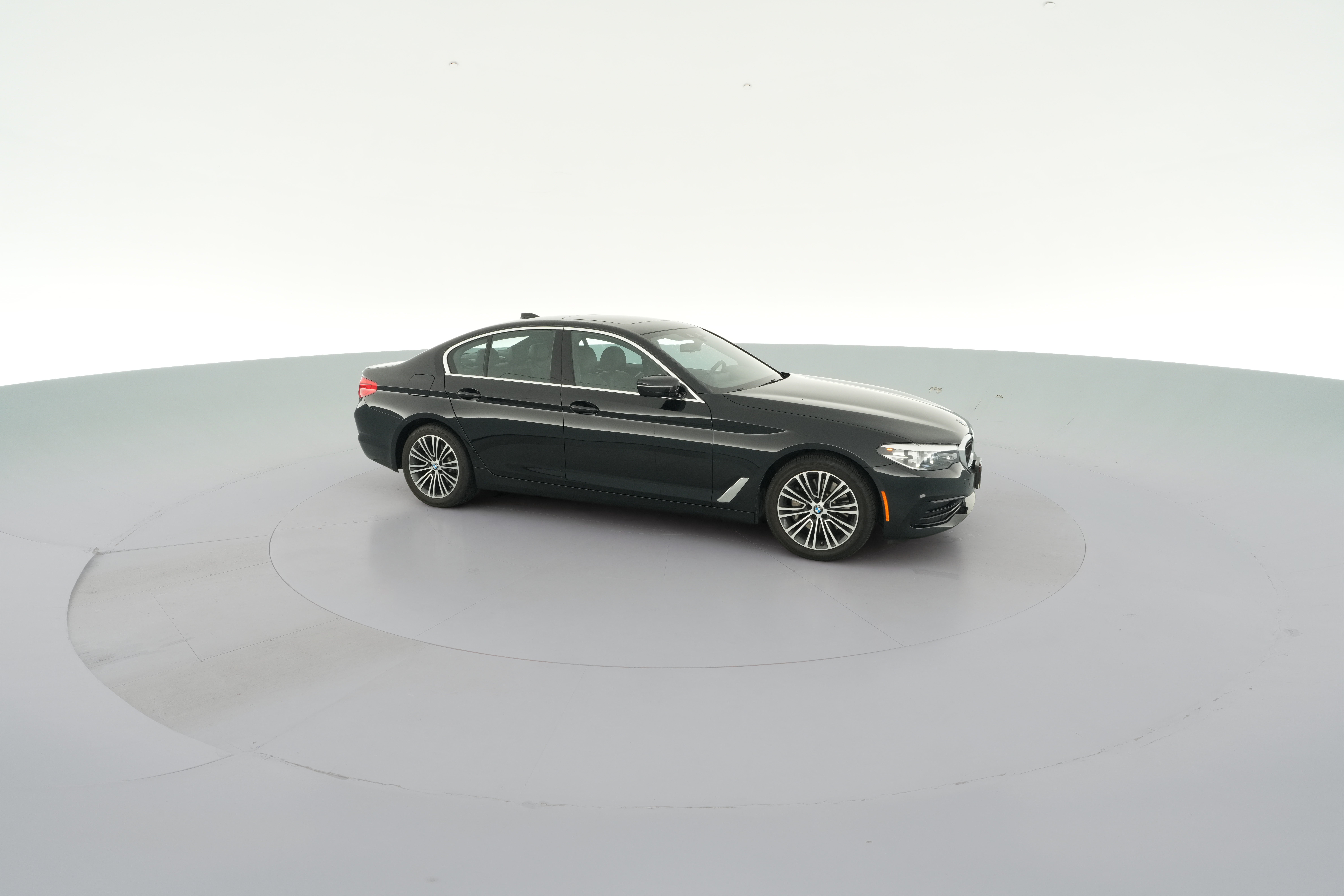 2019 BMW 5 Series 530i - Photo 39