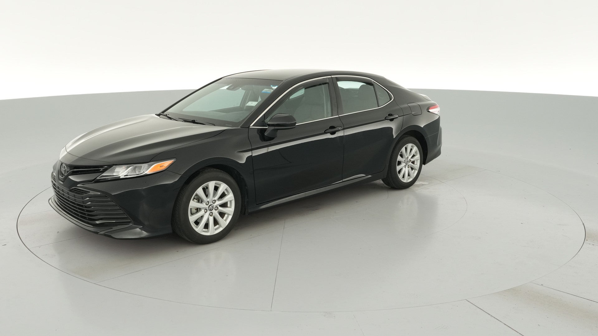2018 Toyota Camry vehicle photo