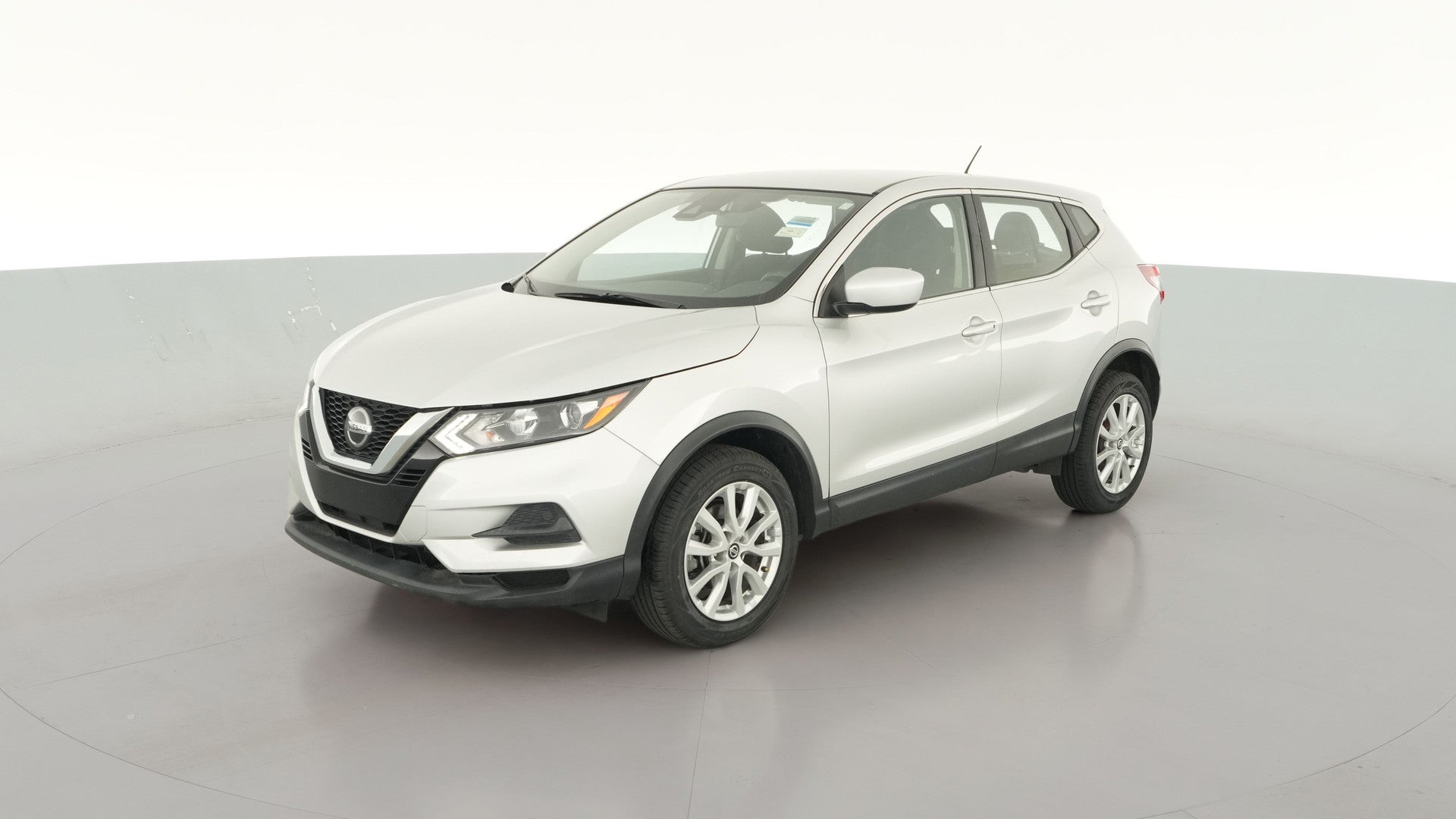2021 Nissan Rogue Sport vehicle photo