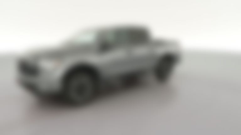 2023 Nissan Titan Crew Cab vehicle photo