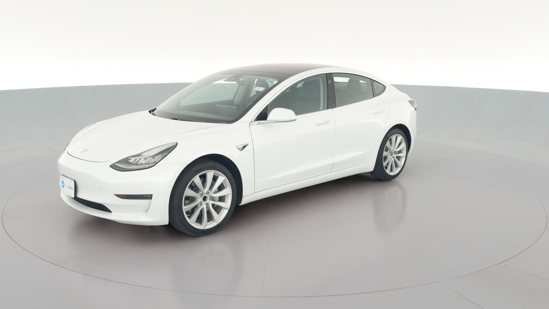 2018 Tesla Model 3 vehicle photo