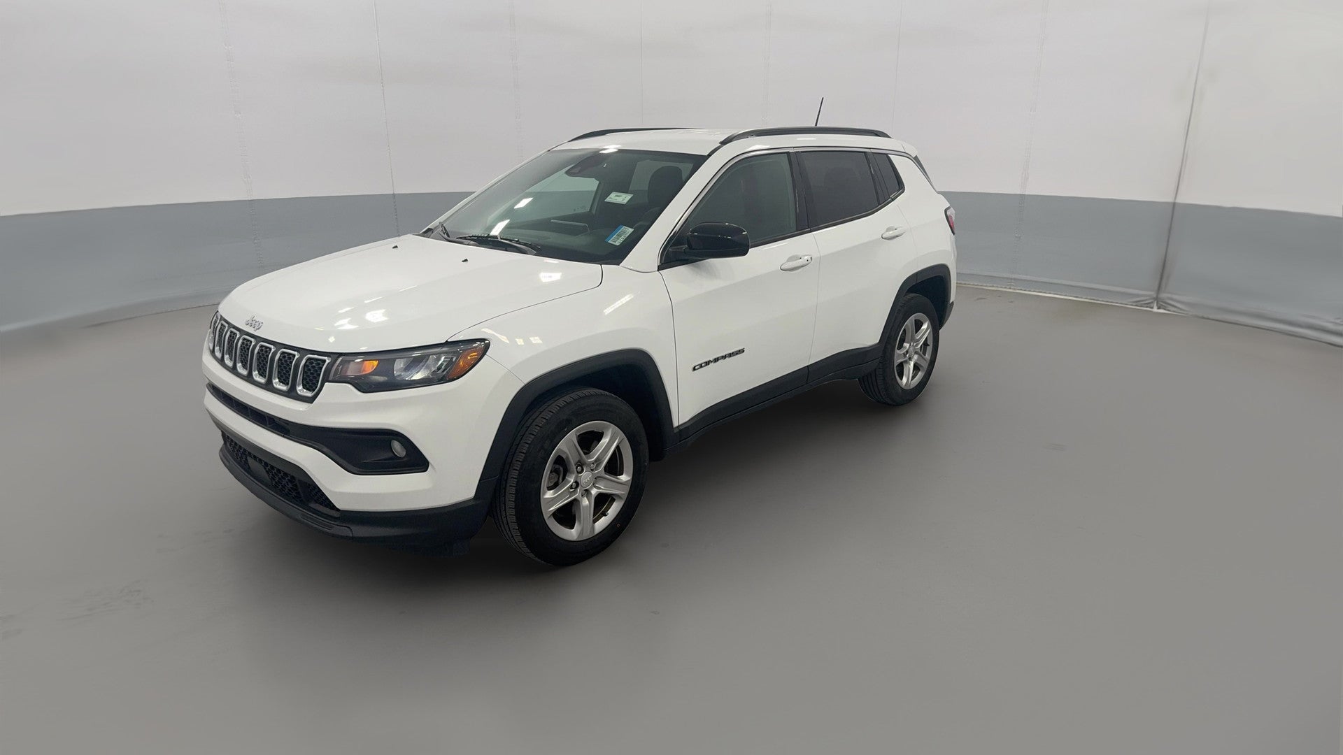 2023 Jeep Compass vehicle photo