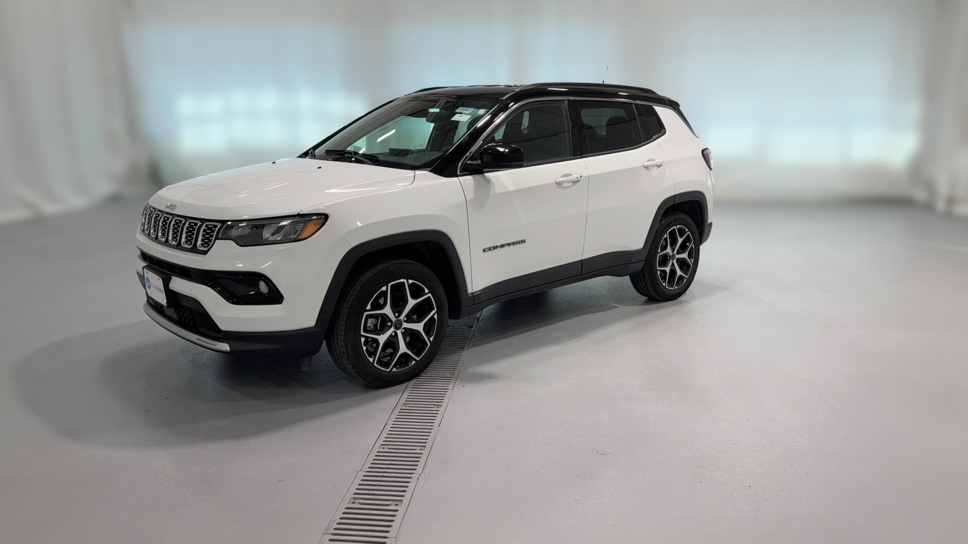 2025 Jeep Compass vehicle photo
