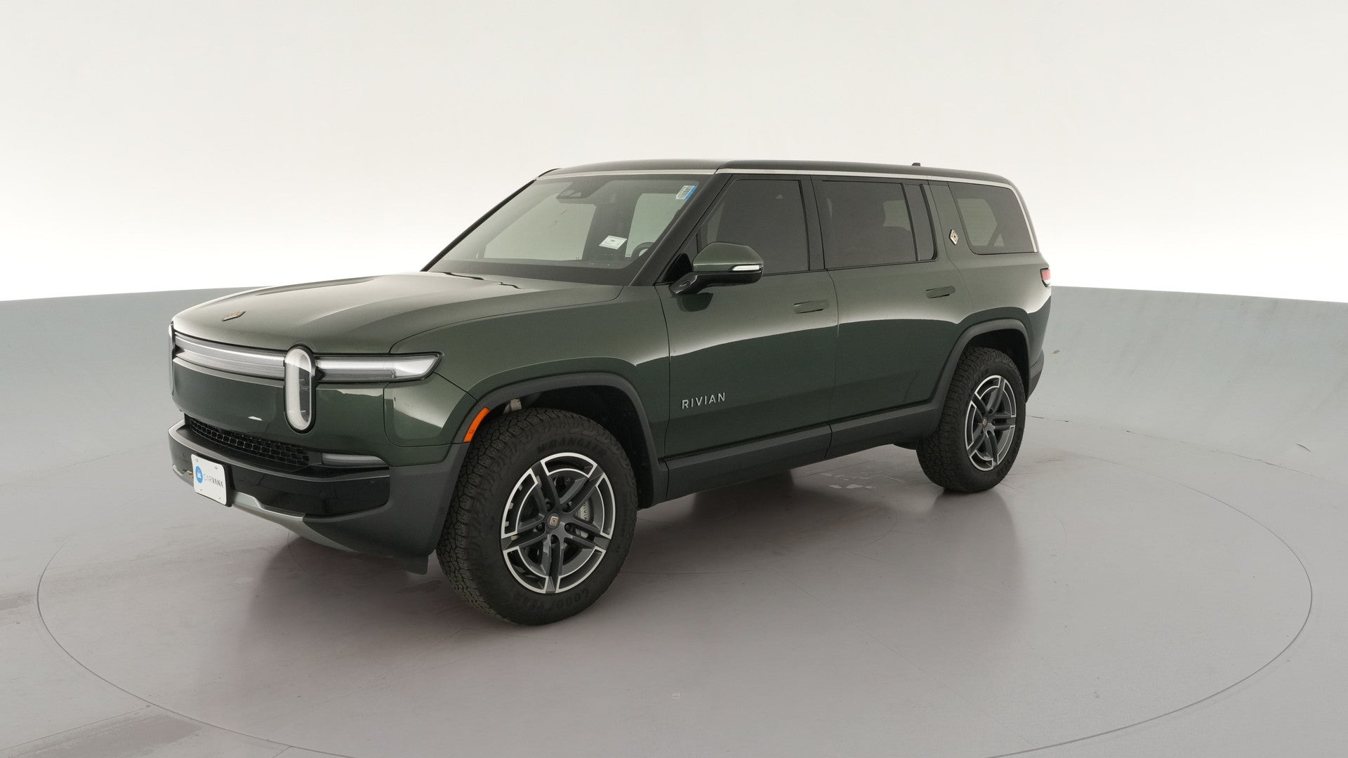 2025 Rivian R1S vehicle photo