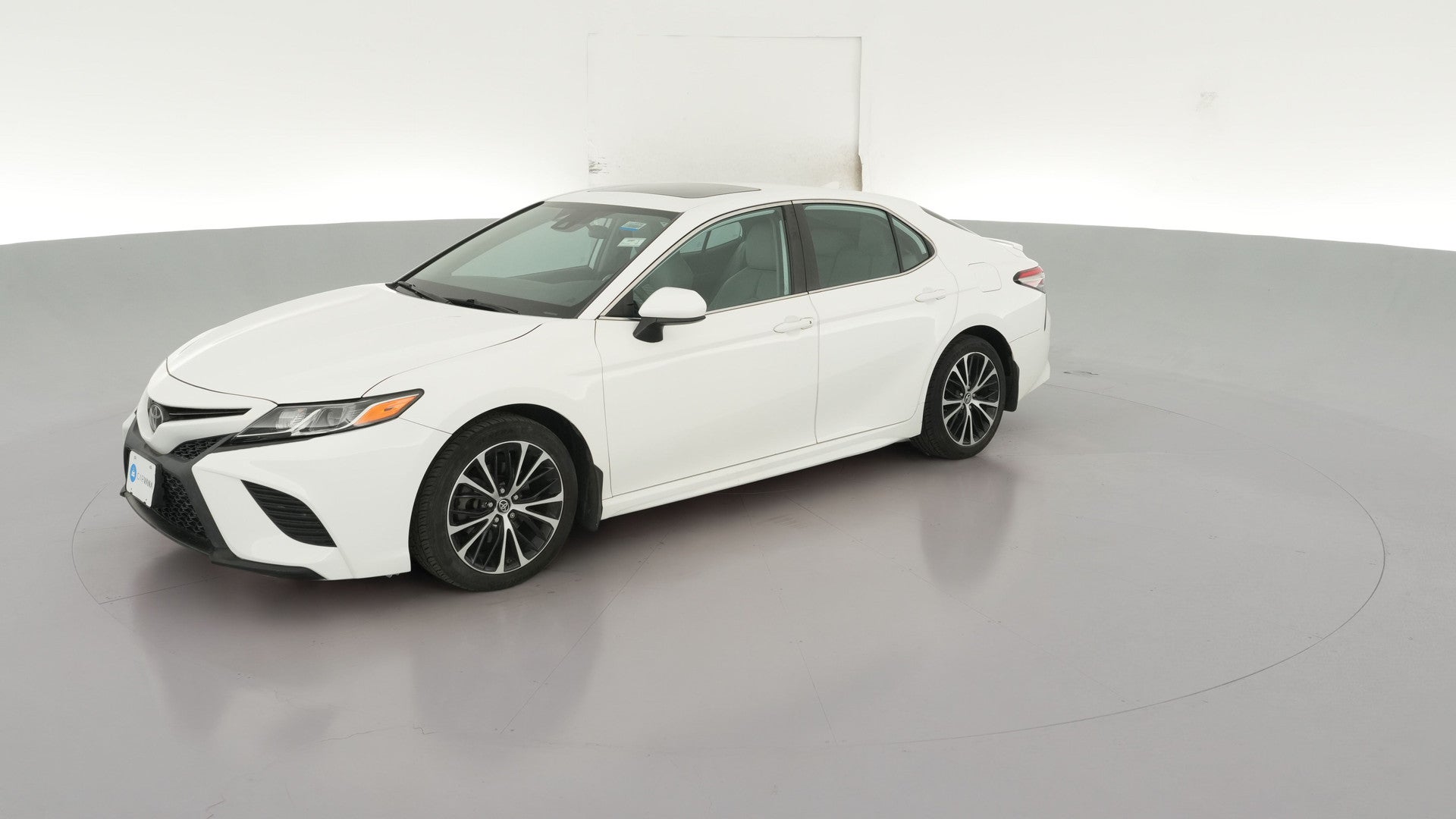 2019 Toyota Camry vehicle photo