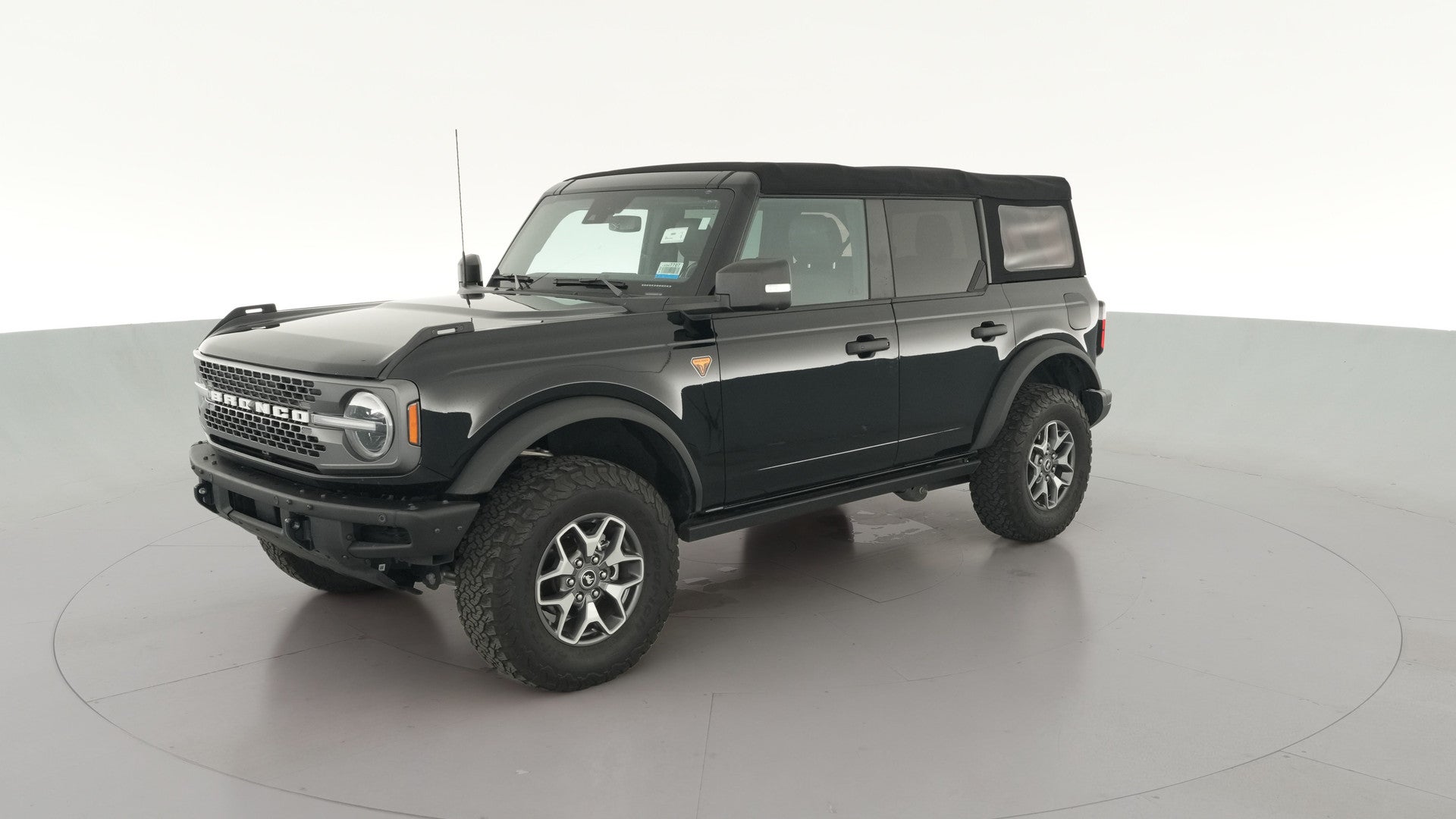 2022 Ford Bronco vehicle photo