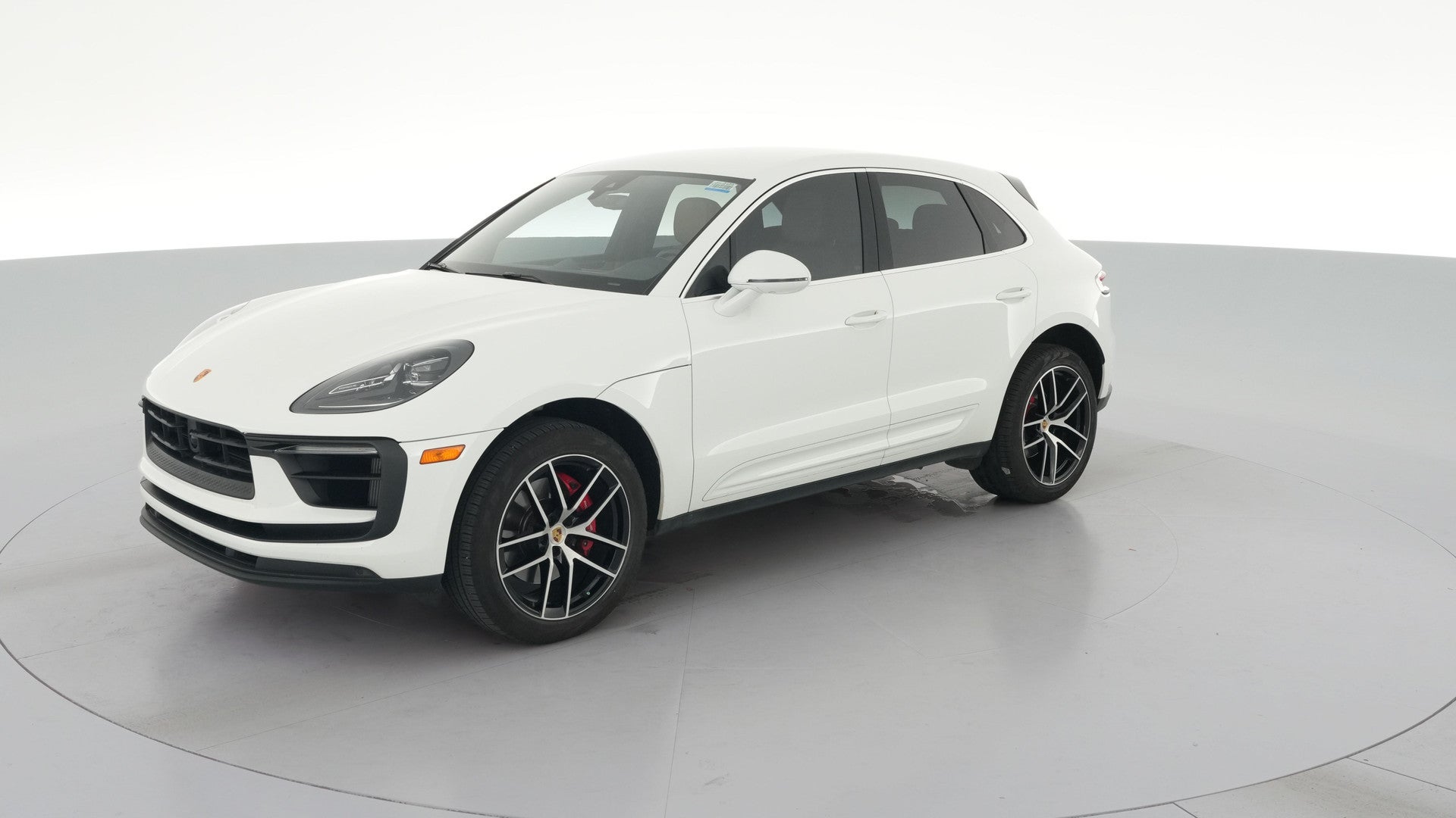 2023 Porsche Macan vehicle photo