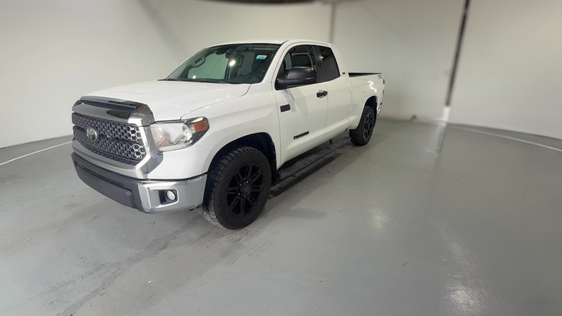 2020 Toyota Tundra Double Cab vehicle photo