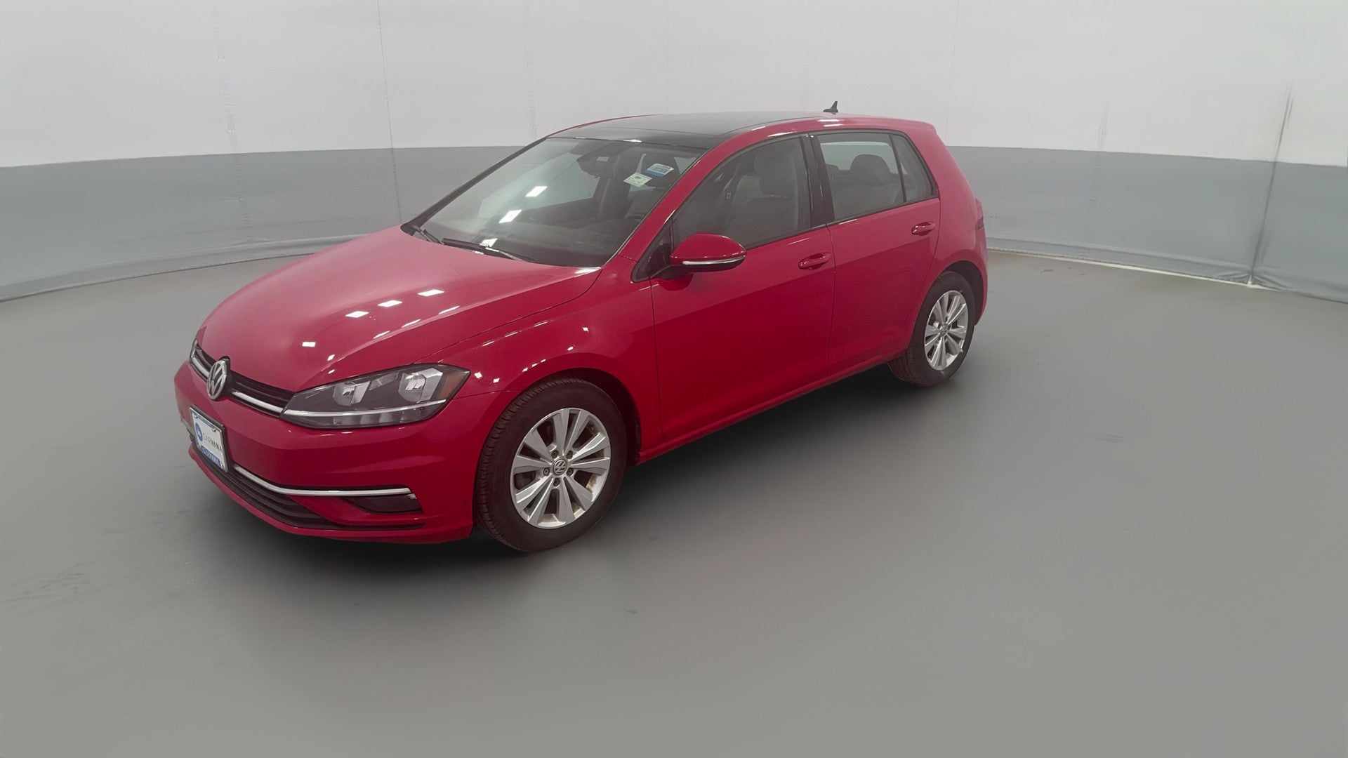 2018 Volkswagen Golf vehicle photo