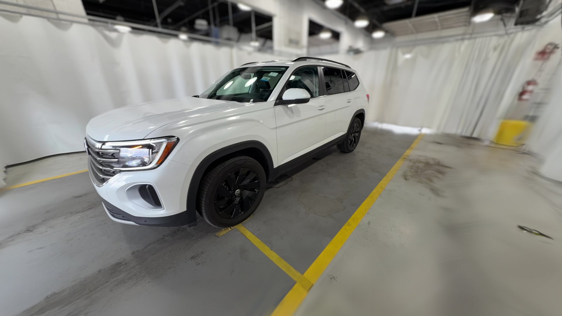 2026 Volkswagen Atlas vehicle photo