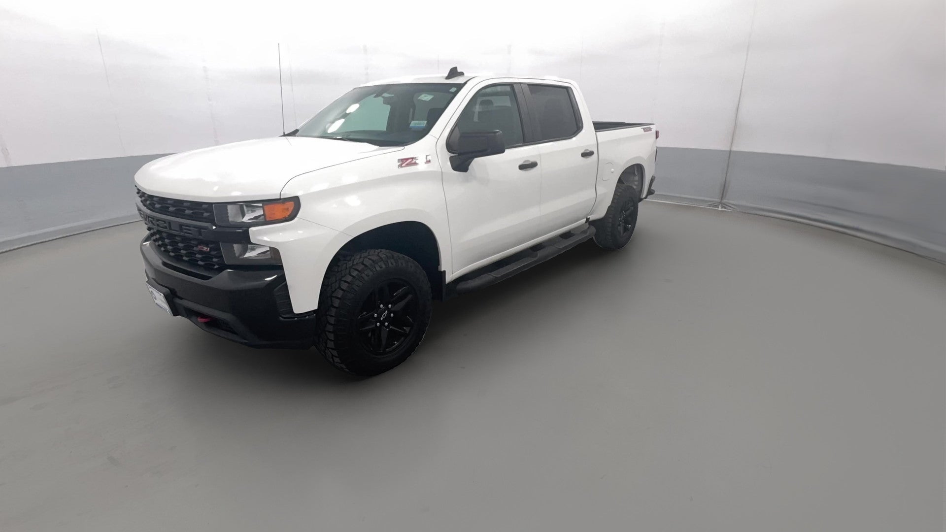 2020 Chevrolet Silverado 1500 Crew Cab vehicle photo
