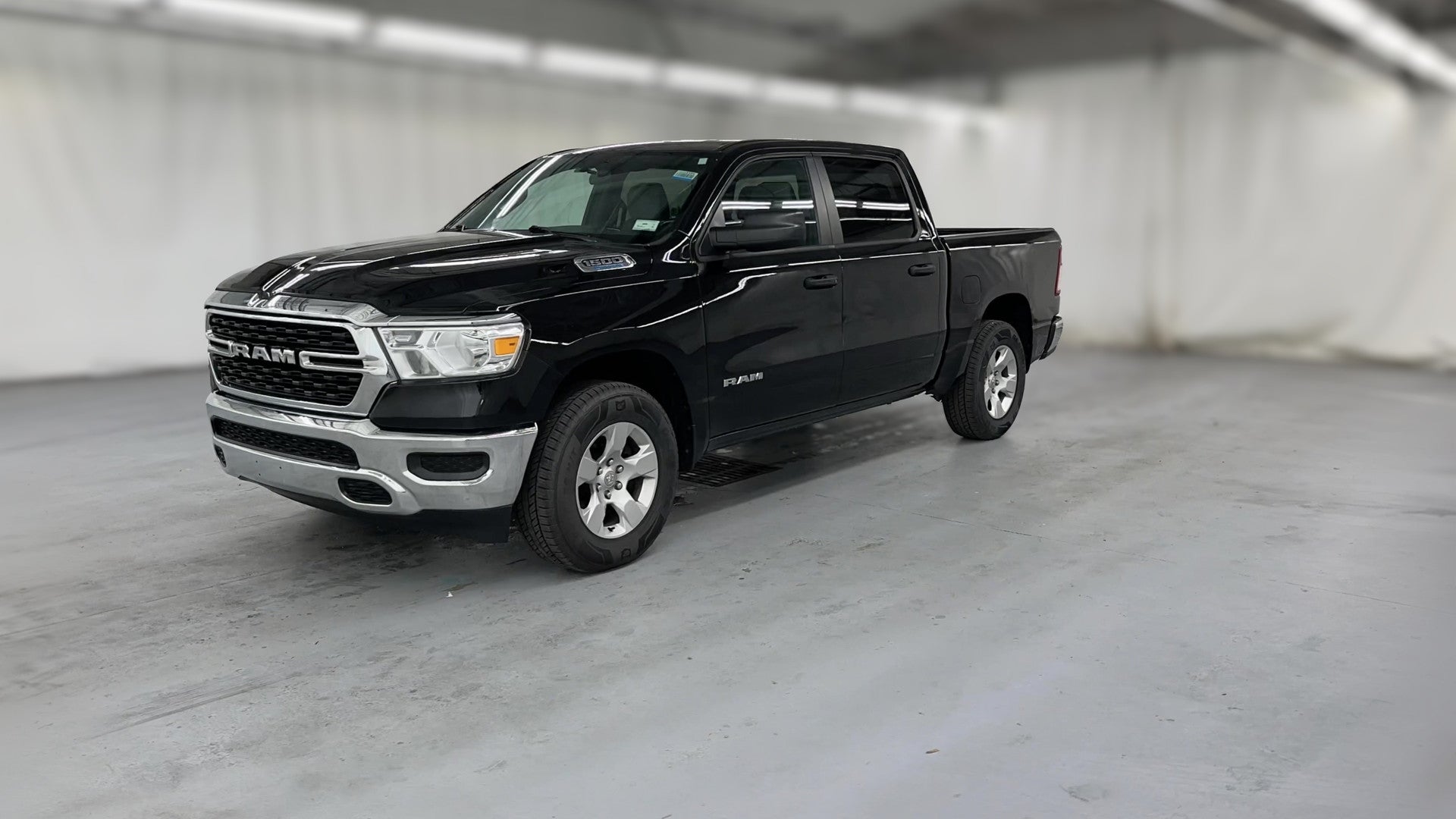 2023 Ram 1500 Crew Cab vehicle photo
