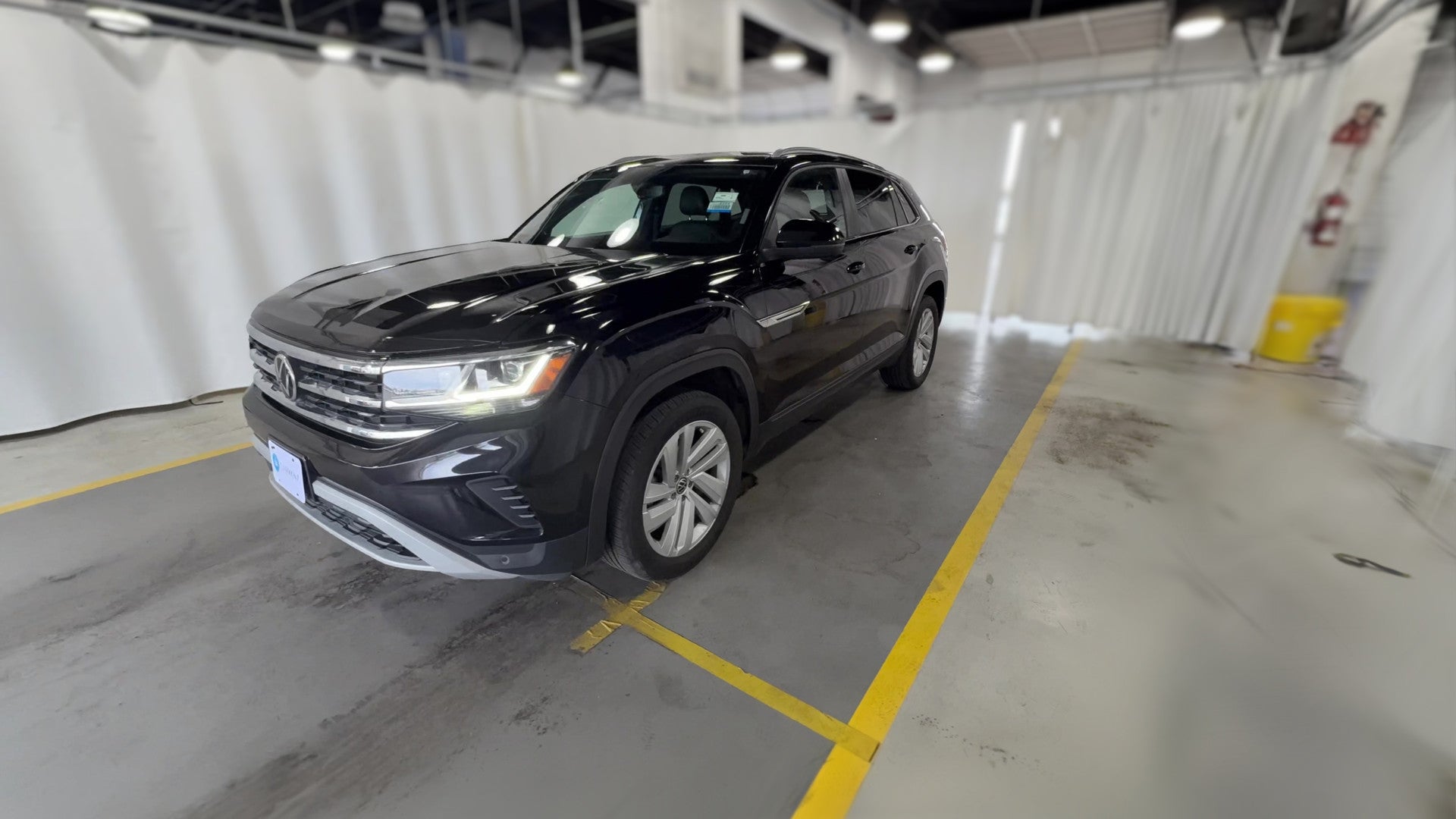 2022 Volkswagen Atlas Cross Sport vehicle photo