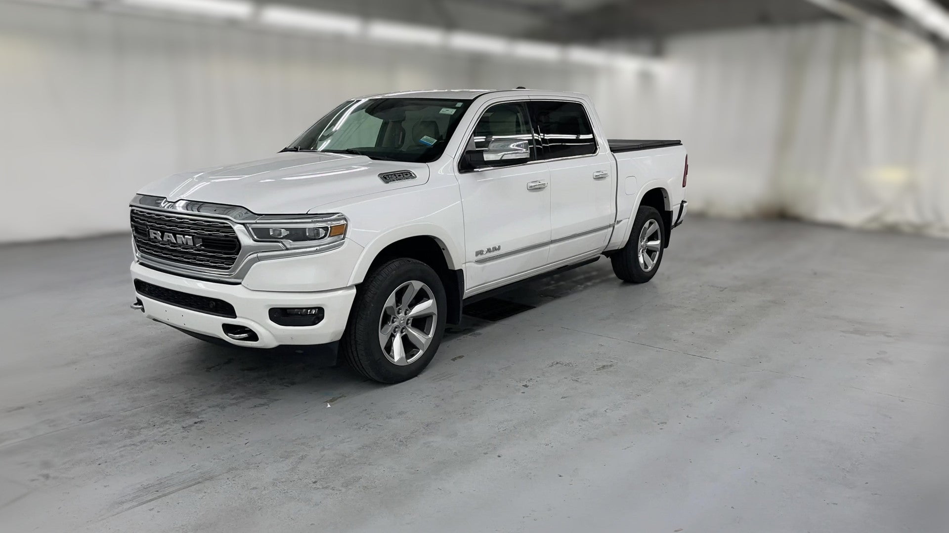 2020 Ram 1500 Crew Cab vehicle photo