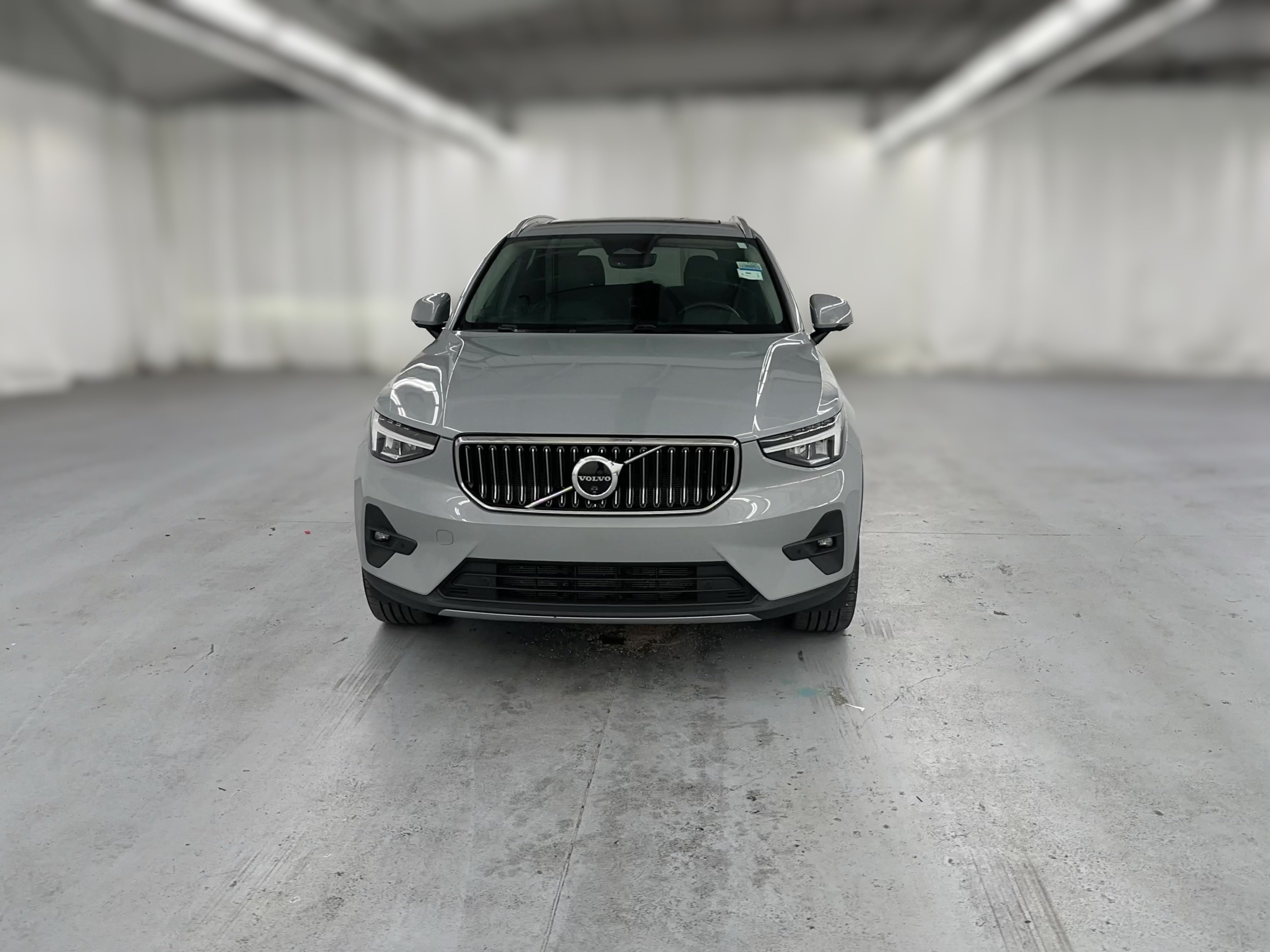 2025 Volvo XC40 Plus - Photo 27