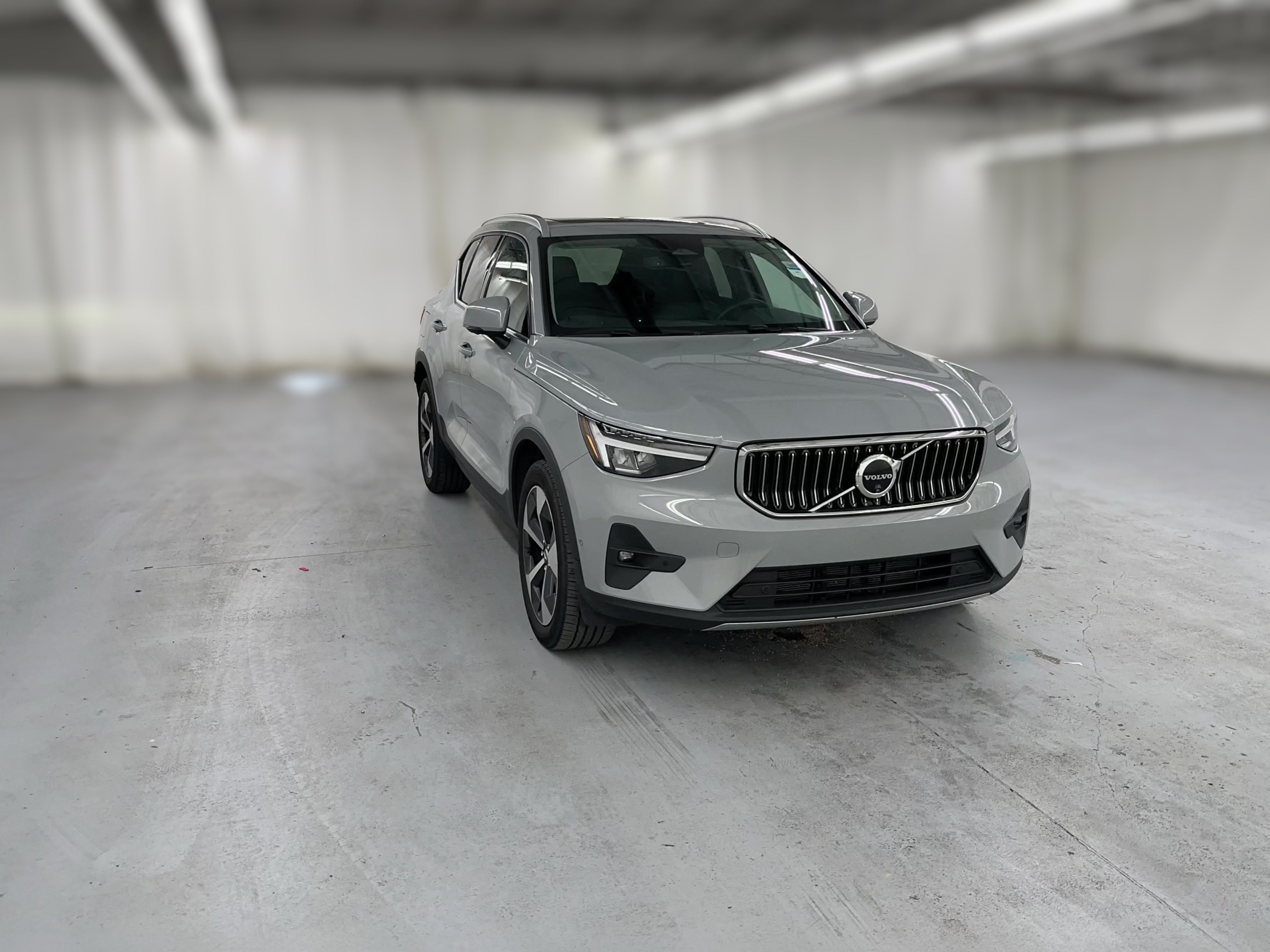 2025 Volvo XC40 Plus - Photo 42